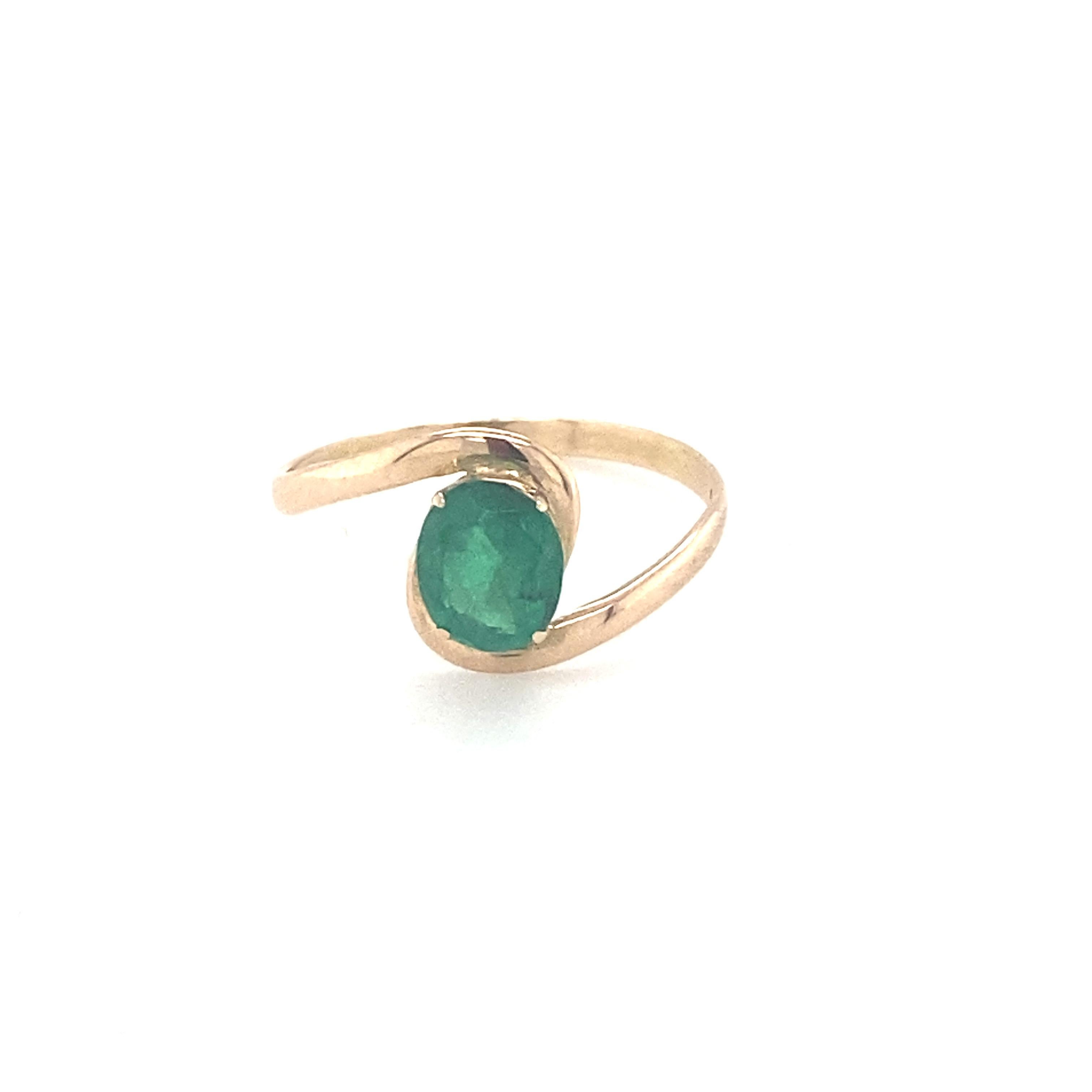 Oval Cut Emerald Yellow Gold Solitaire Ring For Sale 10