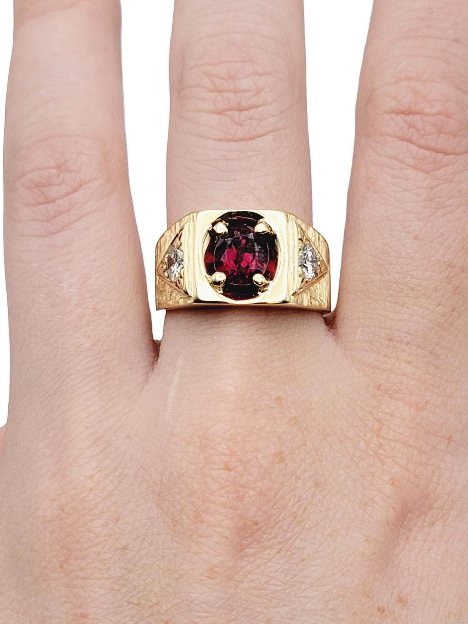 Oval Cut Garnet and Round Diamond Unisex Signet Style Ring 14 Karat Yellow Gold For Sale 9