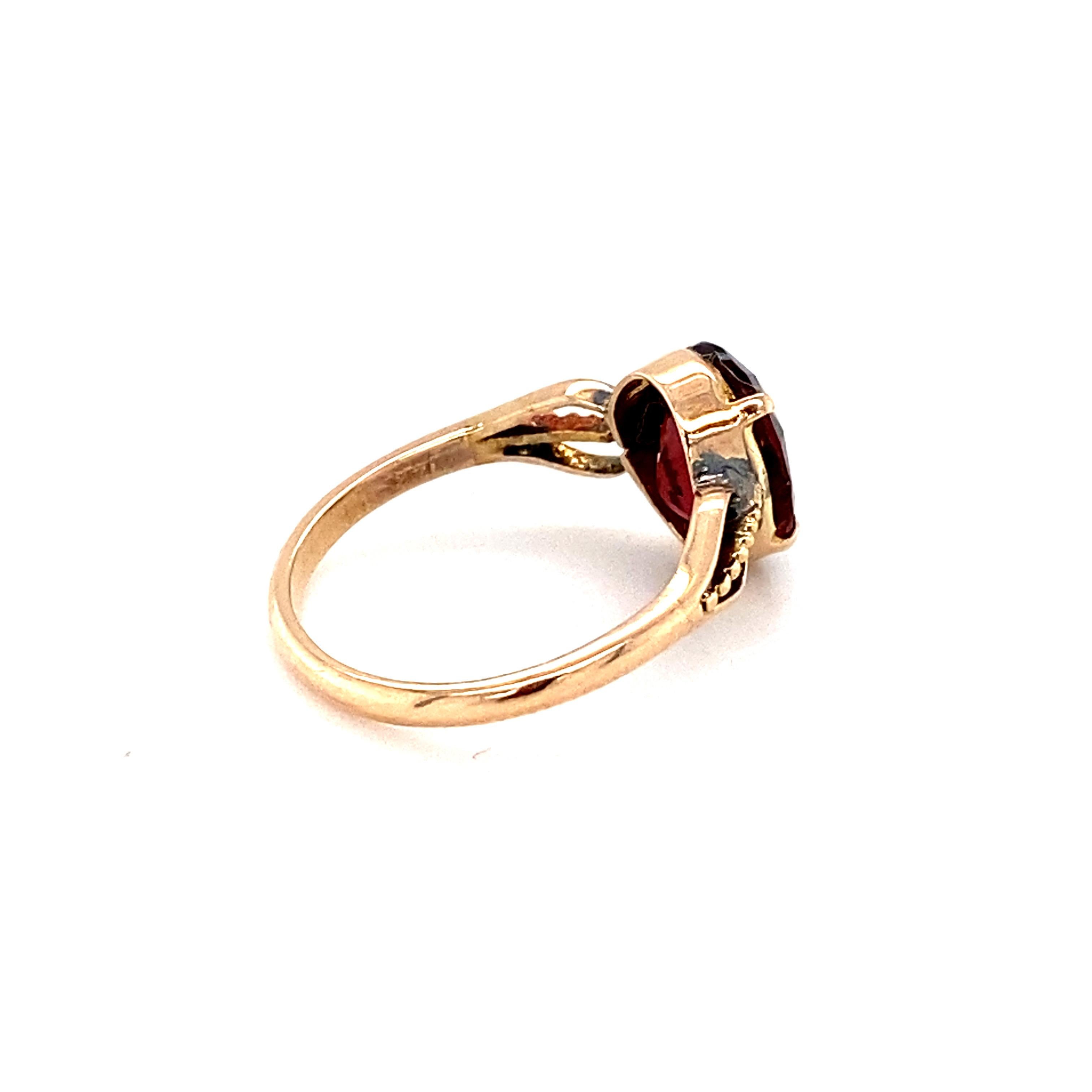 Oval Cut Garnet Yellow Gold Solitaire Ring For Sale 3
