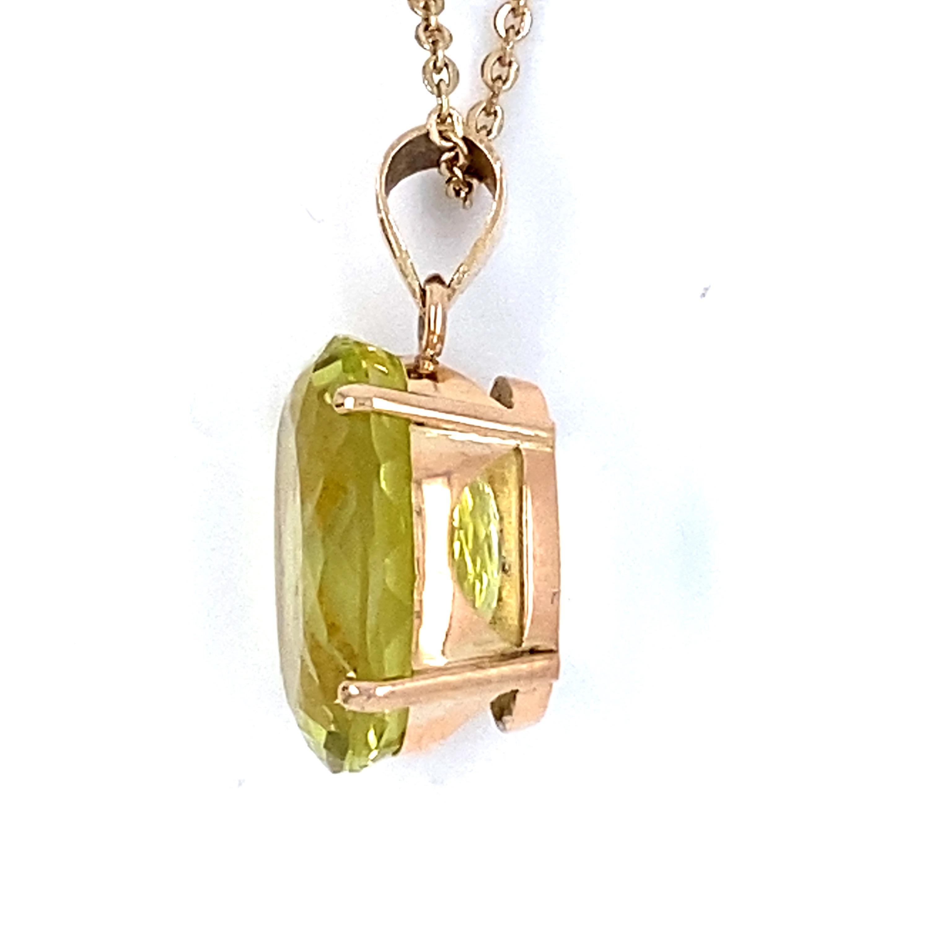 Oval Cut Lemon Topaz Yellow Gold Pendant Necklace In New Condition For Sale In Trumbull, CT
