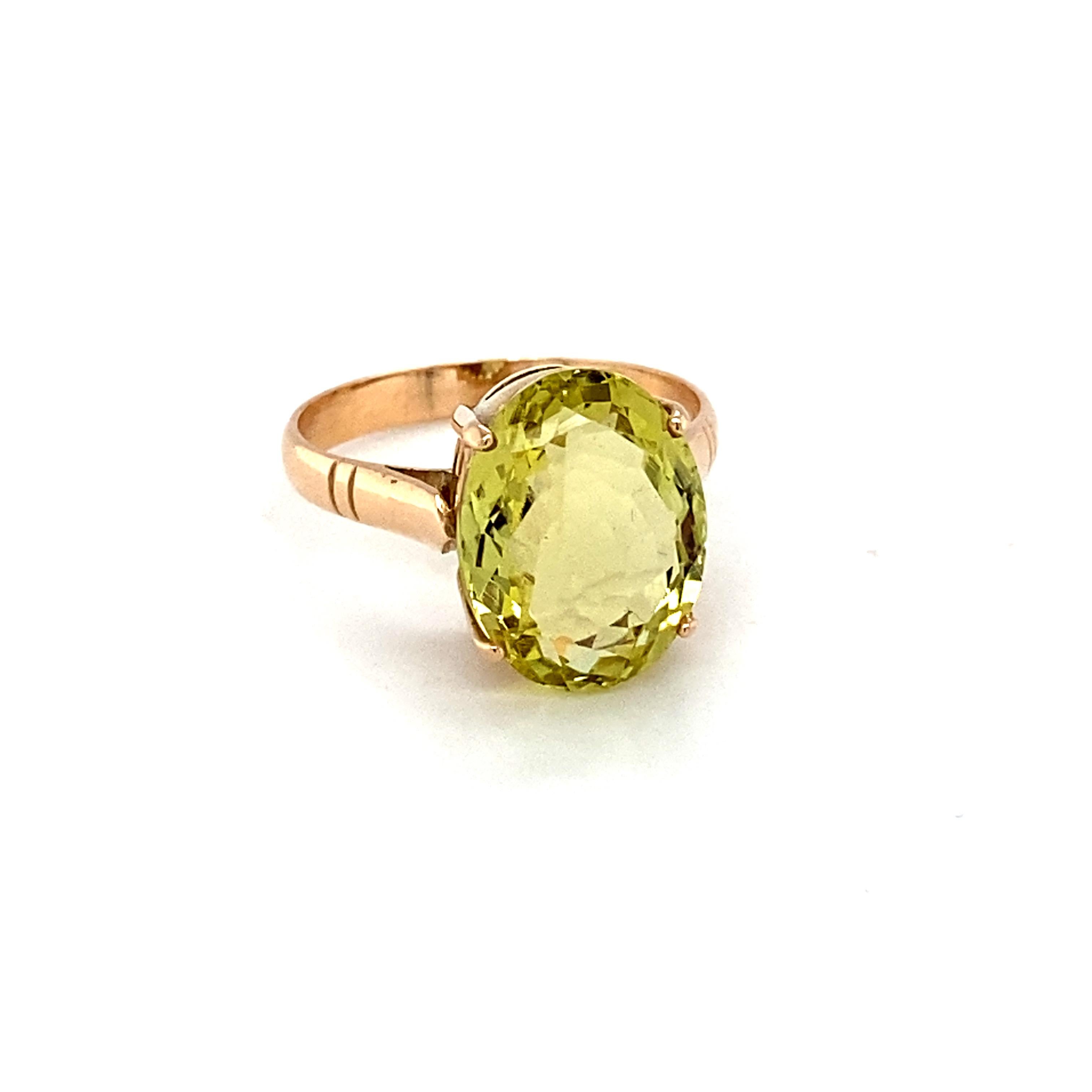 Artisan Oval Cut Lemon Topaz Yellow Gold Solitaire Ring For Sale