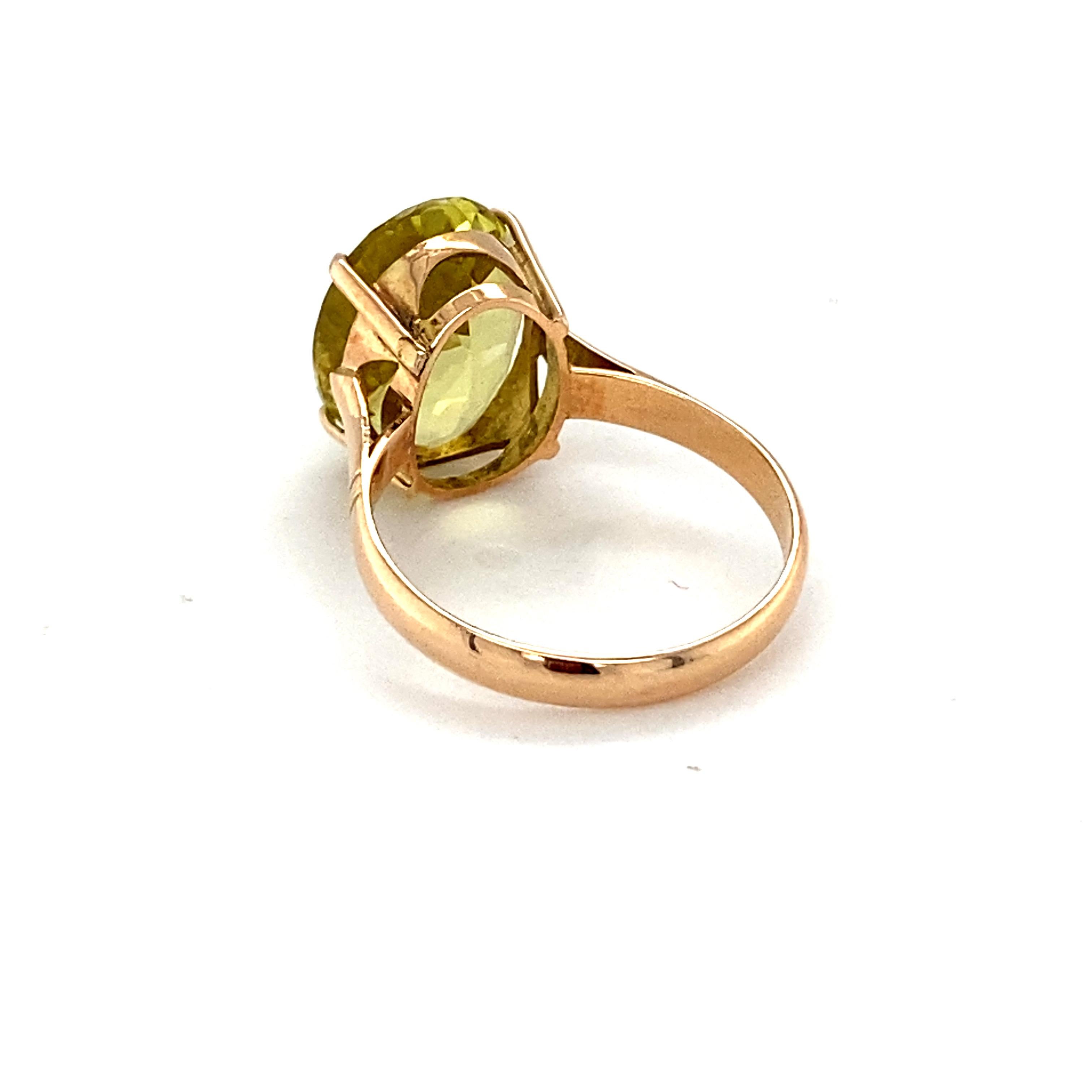 Oval Cut Lemon Topaz Yellow Gold Solitaire Ring For Sale 3