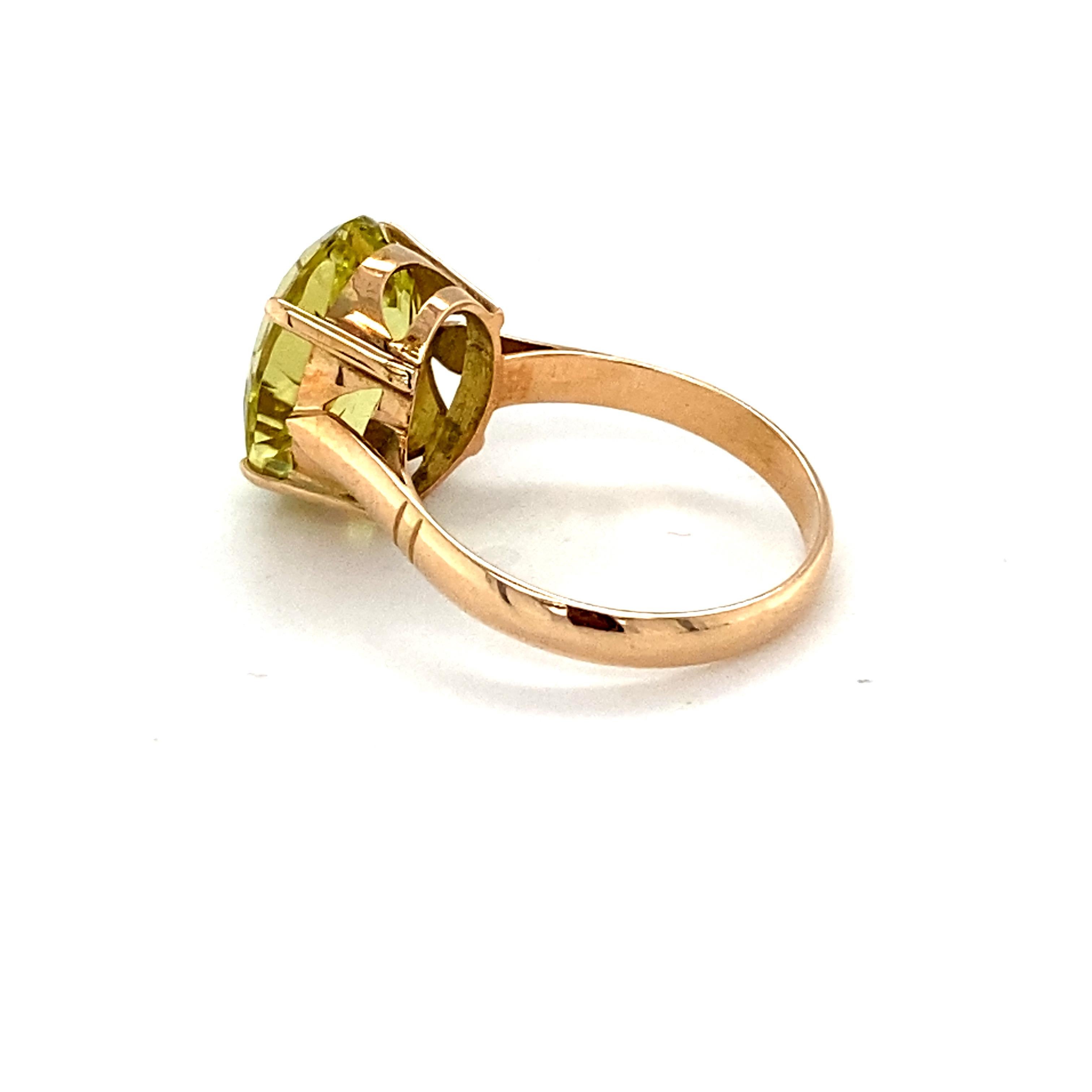 Oval Cut Lemon Topaz Yellow Gold Solitaire Ring For Sale 4