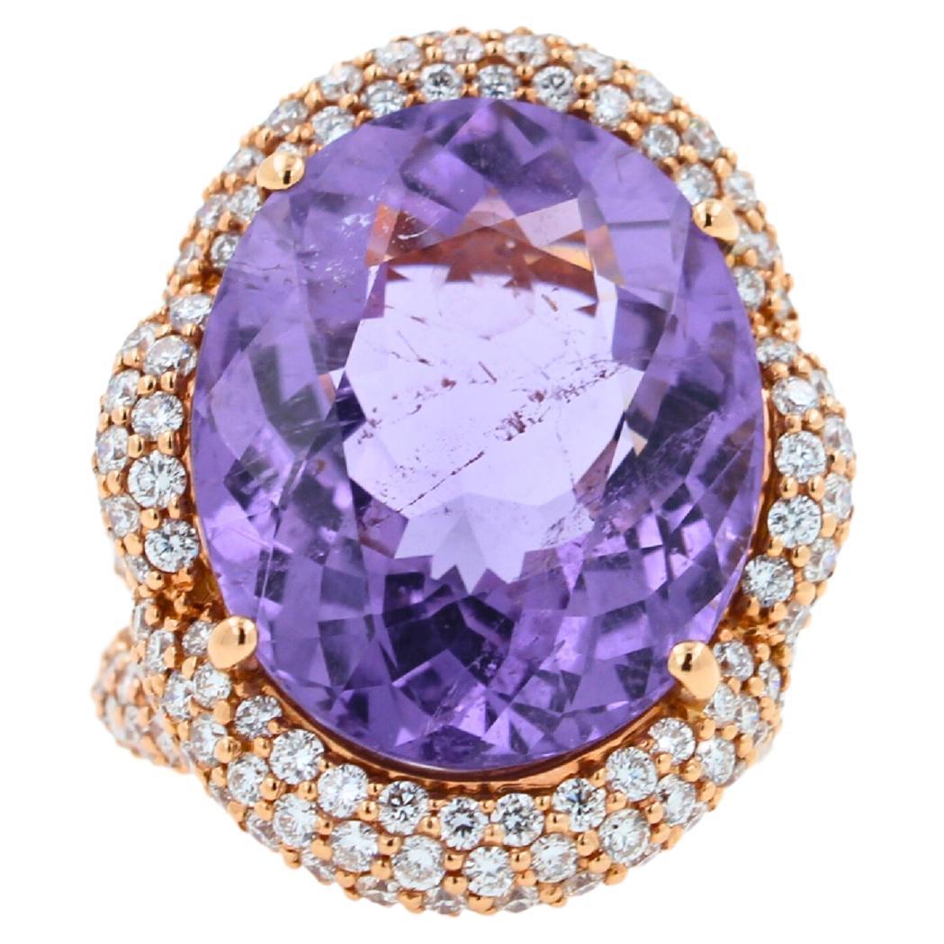 Bague en or rose 18 carats avec tourmaline Paraiba violet clair taille ovale et diamants pavés