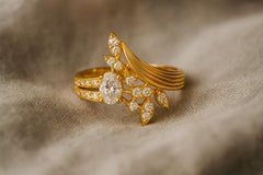 Oval cut moissanite 14k gold ring