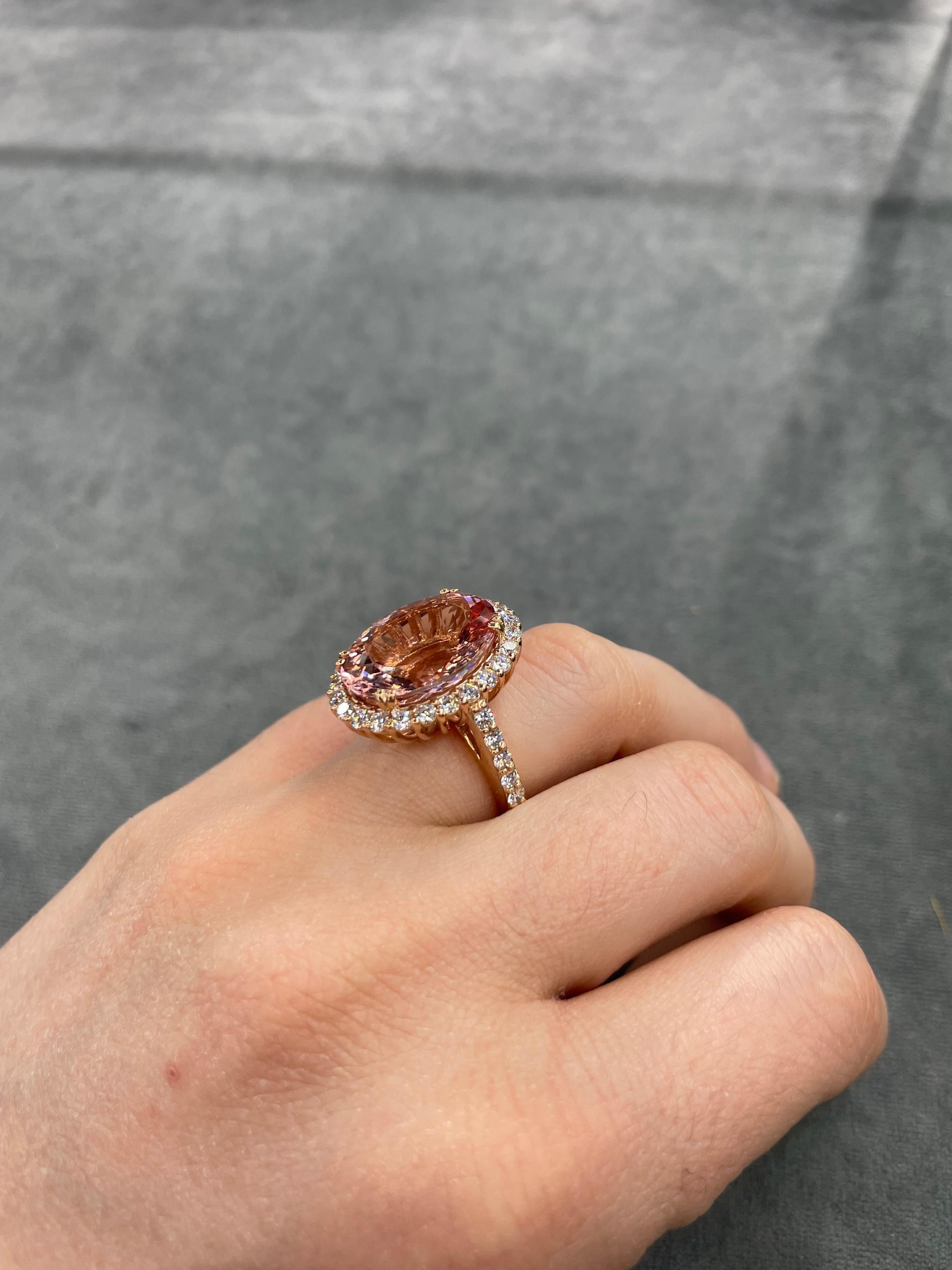 Oval Cut Morganite Diamond Halo Cocktail Ring 12.99 Carats 18 Karat Rose Gold For Sale 6
