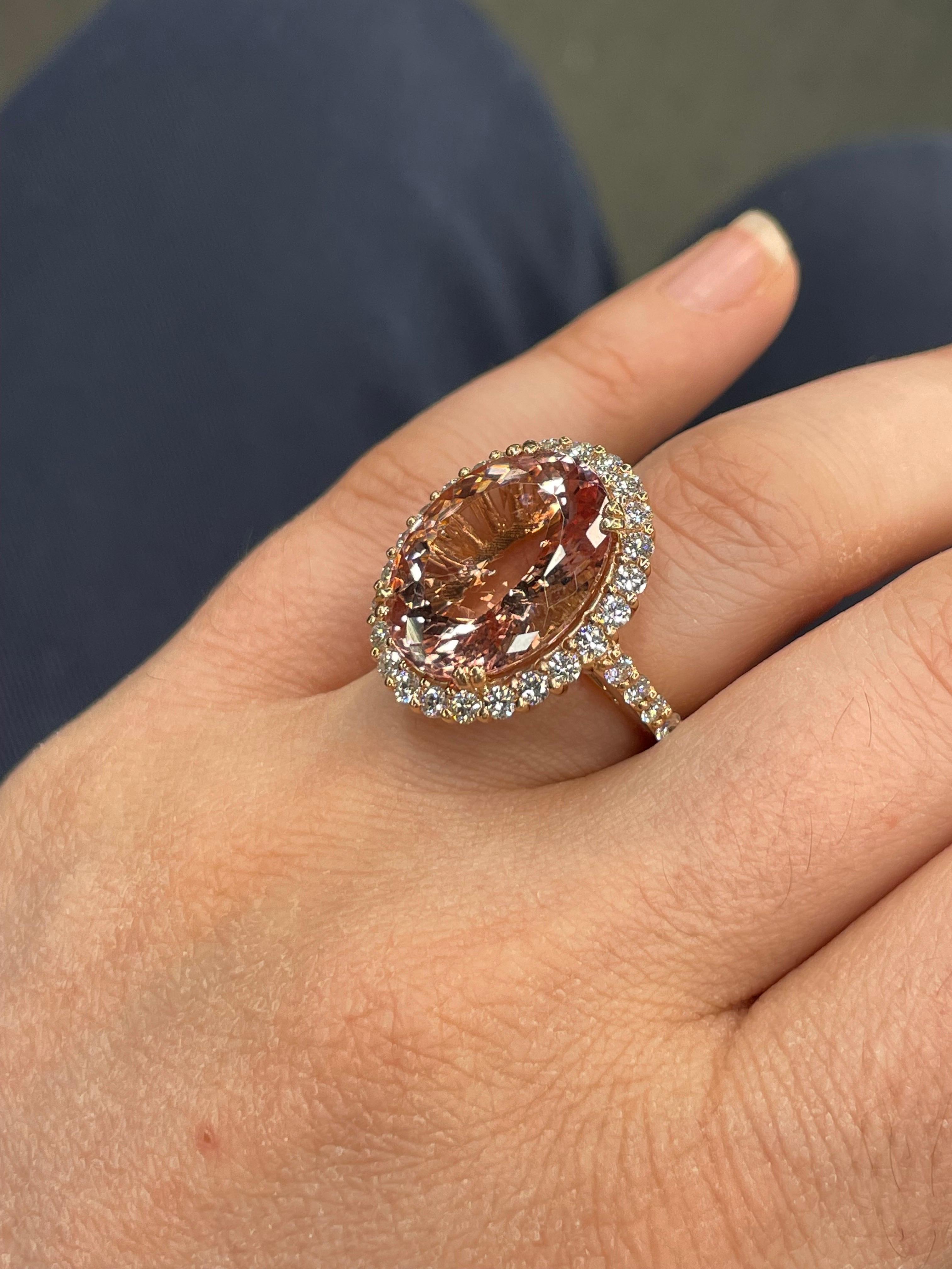 Oval Cut Morganite Diamond Halo Cocktail Ring 12.99 Carats 18 Karat Rose Gold For Sale 9
