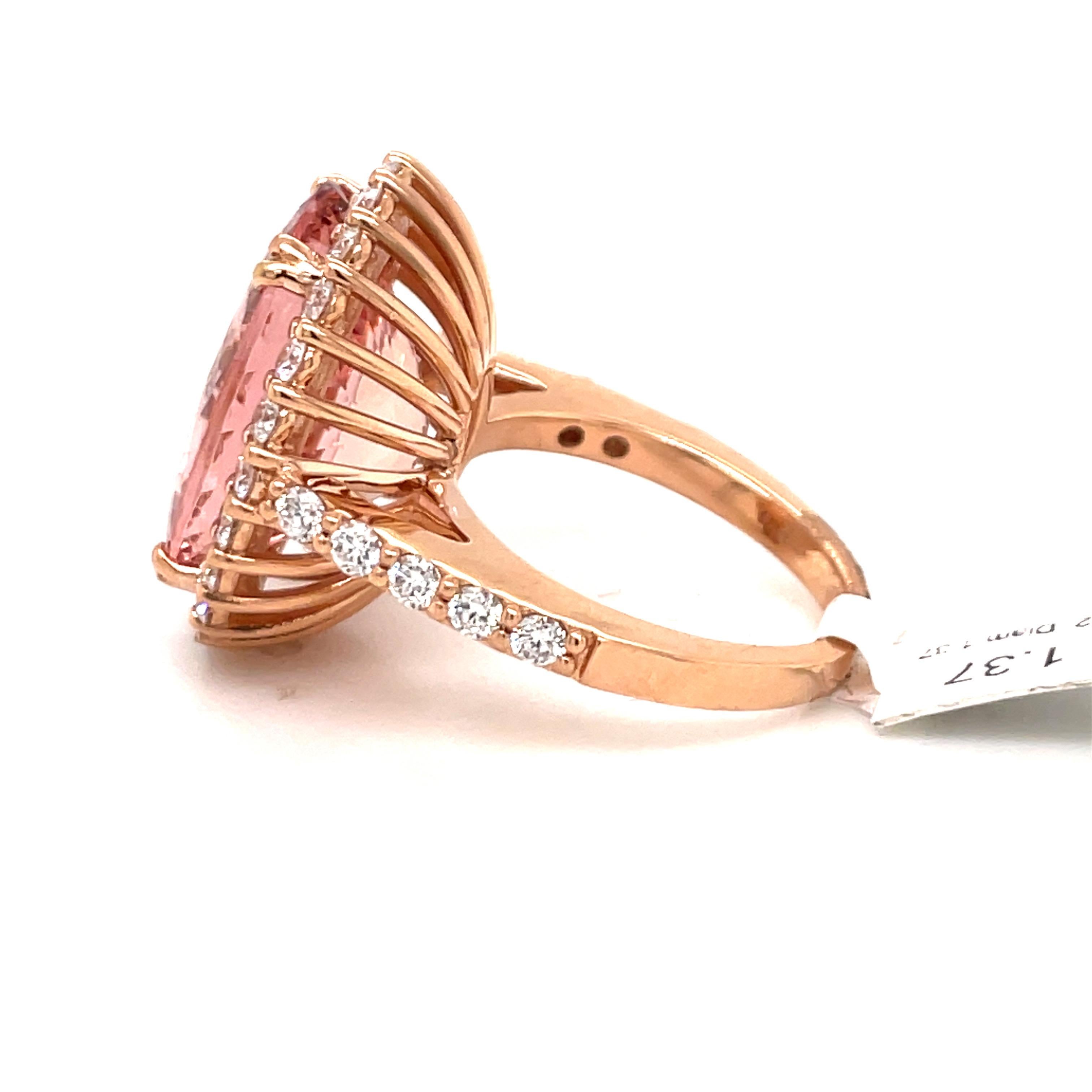 Oval Cut Morganite Diamond Halo Cocktail Ring 12.99 Carats 18 Karat Rose Gold For Sale 3