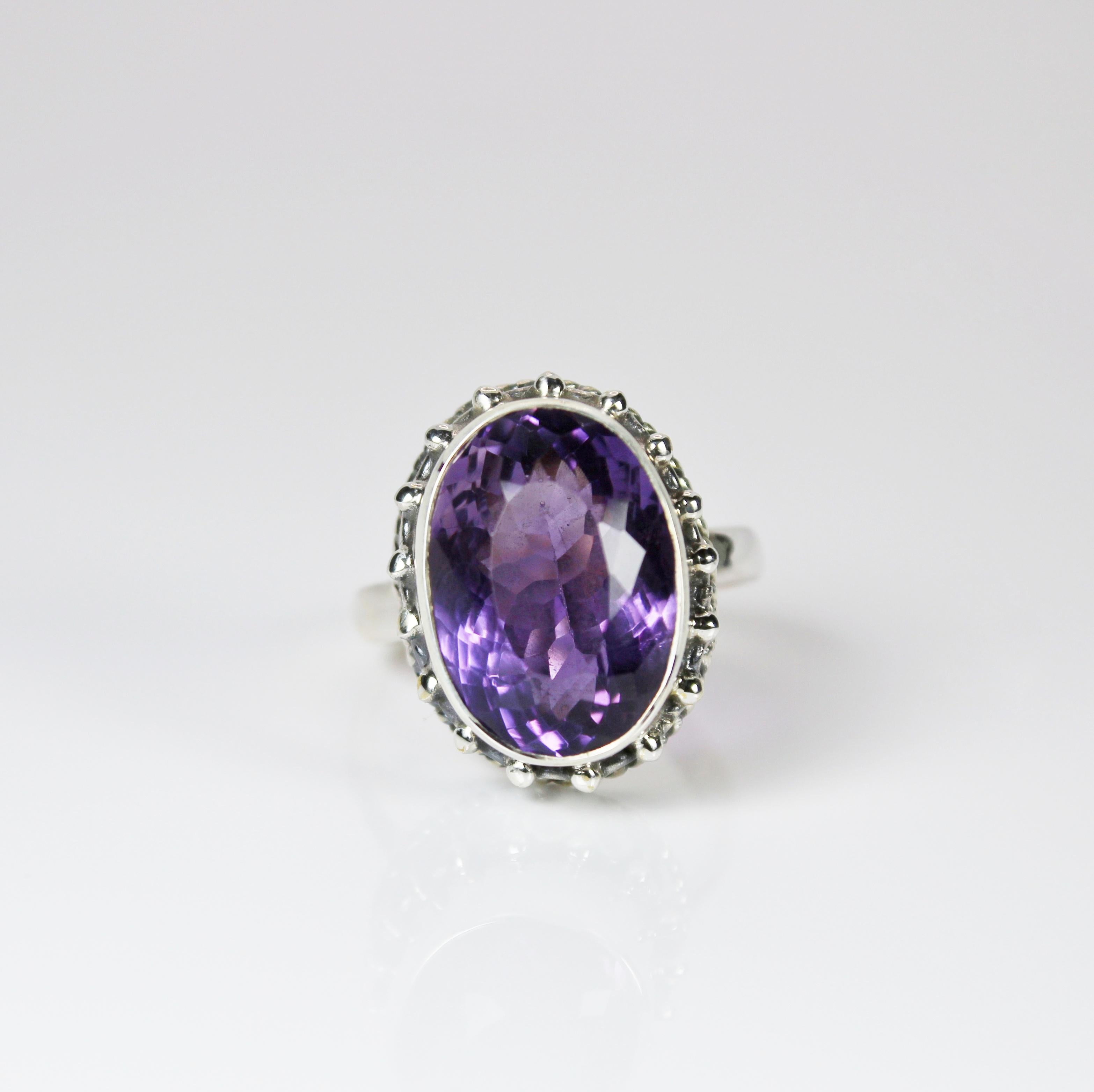 Oval Cut Natural Amethyst Ring In New Condition For Sale In Vadgam, GJ