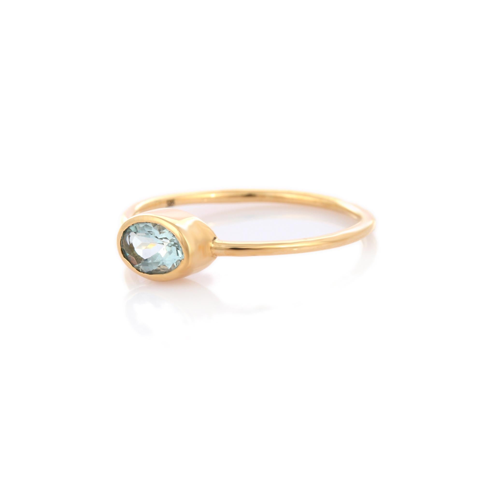 For Sale:  Oval Cut Natural Aquamarine Solitaire Ring in 14K Yellow Gold 3