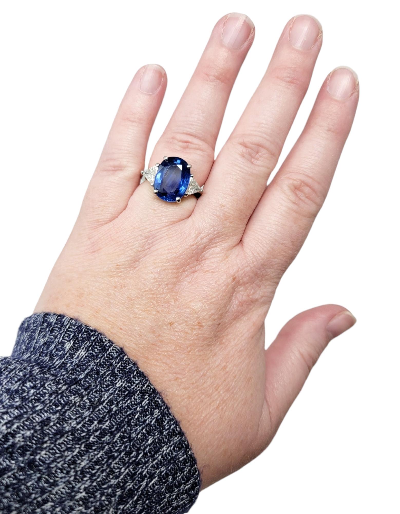 Oval Cut Natural Ceylon Blue Sapphire and Trillion Diamond Platinum 3 Stone Ring For Sale 4