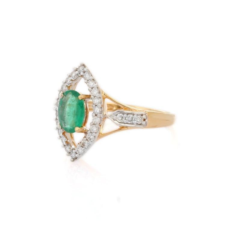 En vente :  Bague de mariage en or jaune 18 carats pour femme, émeraude naturelle de taille ovale et diamant 4