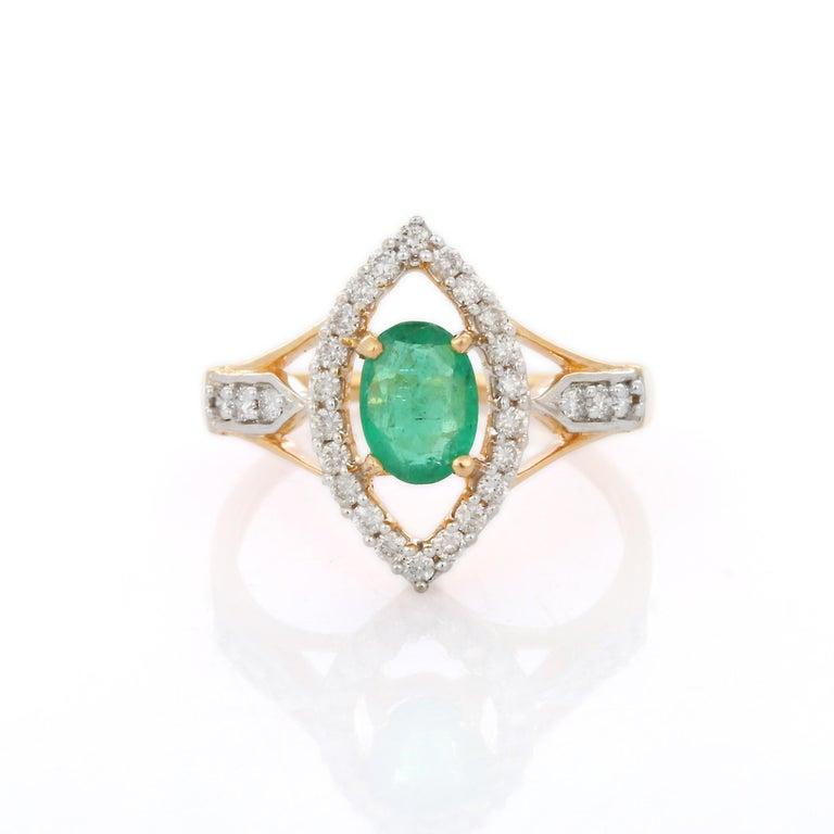 En vente :  Bague de mariage en or jaune 18 carats pour femme, émeraude naturelle de taille ovale et diamant 7