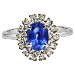 Anillo de cianita natural talla oval