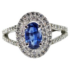 Anello di kyanite naturale con taglio ovale