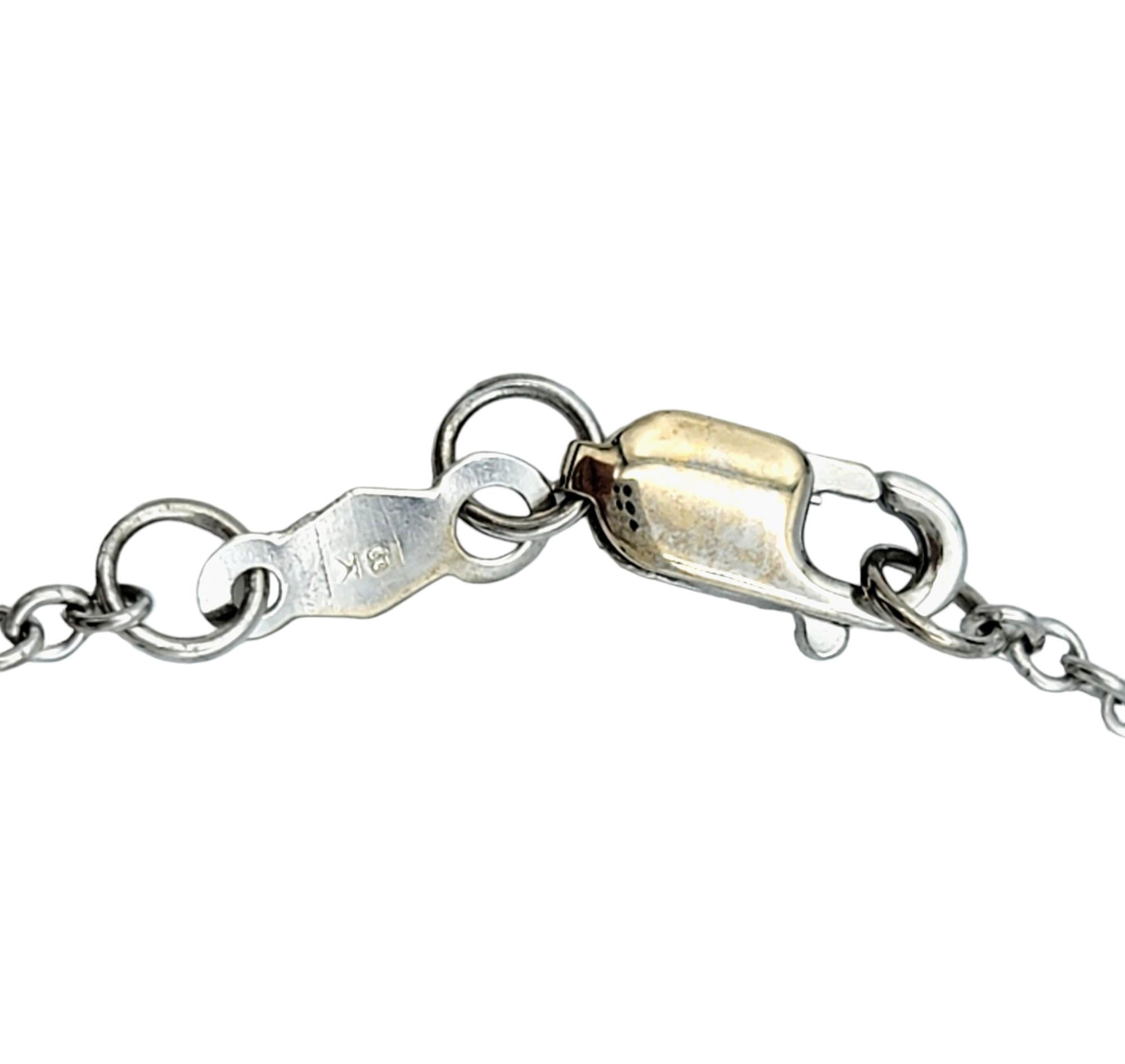 De las mujeres Collar Colgante Halo de Rubí Natural de Corte Ovalado y Diamantes en Oro Blanco de 18 Kilates en venta