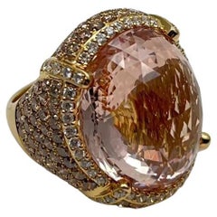 Oval Cut Pfirsich Morganit Pave Fancy Diamanten Halo 14K Gelbgold Aussage Ring