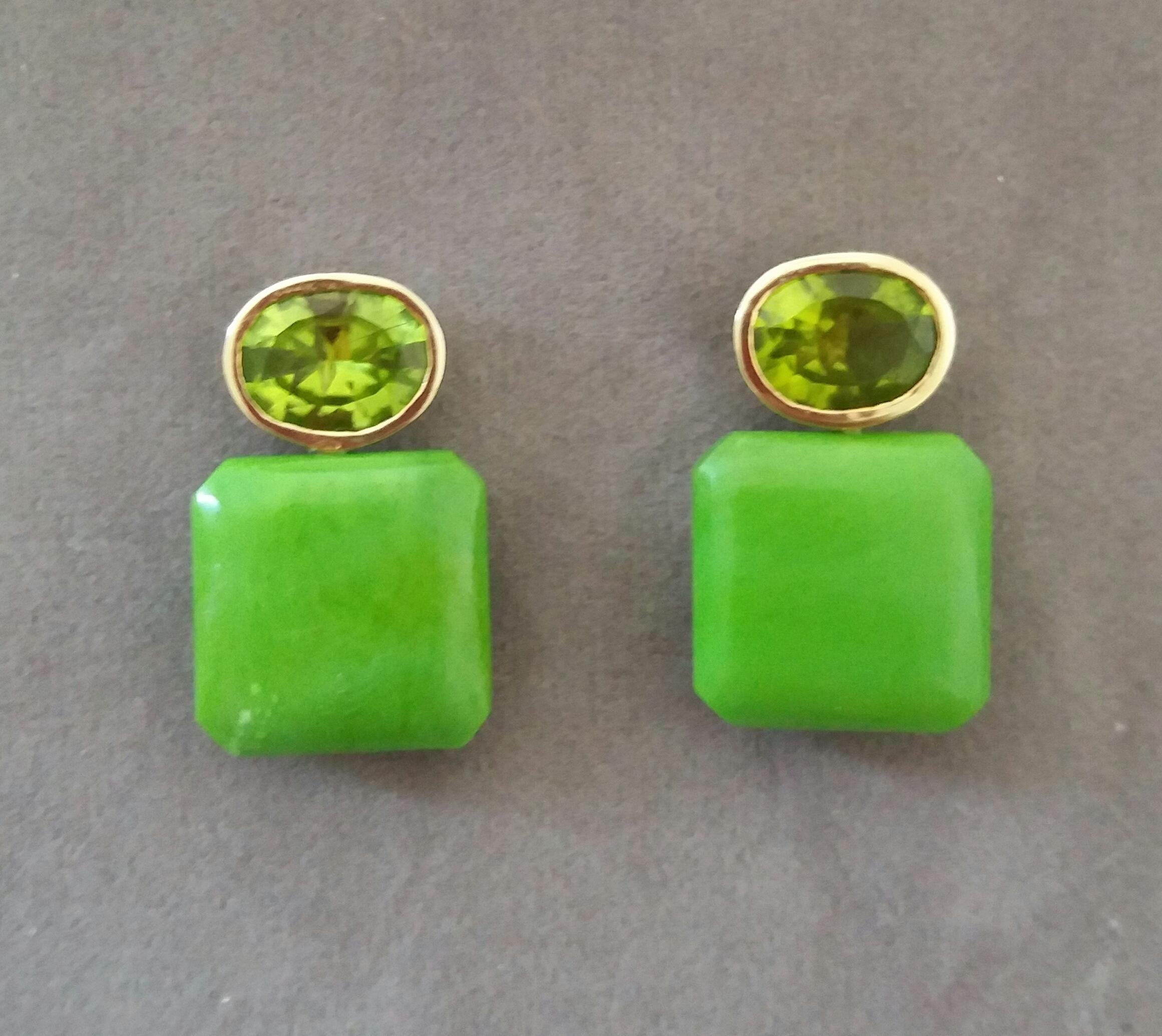 Simple chic stud earrings with a pair of Oval Cut Peridots measuring 8mm x10 mm set in solid 14 Kt. yellow gold on the top and in the lower parts 2 Turkmenistan Green Turquoise Octagon meausring 16x16 mm .
In 1978 our workshop started in Italy to