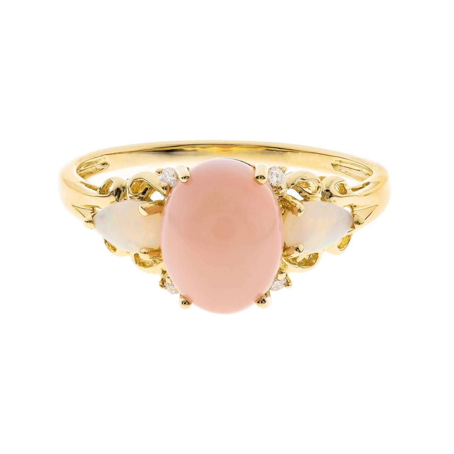 Art Deco Oval-Cut Peruvian Pink Opal Ring For Sale
