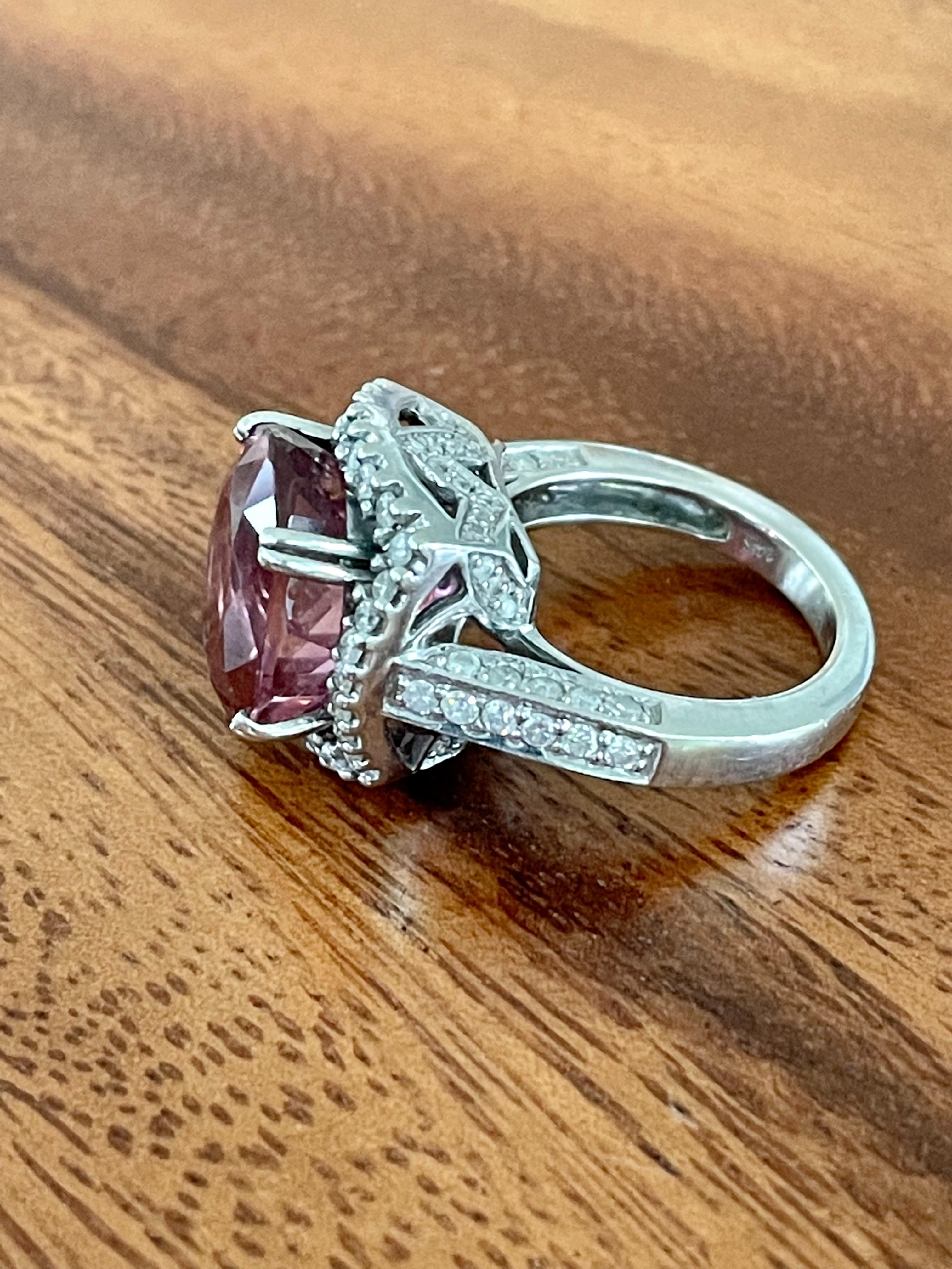 Oval Cut Pink Tourmaline and Brilliant Cut Diamond 14 Karat White Gold Ring For Sale 2