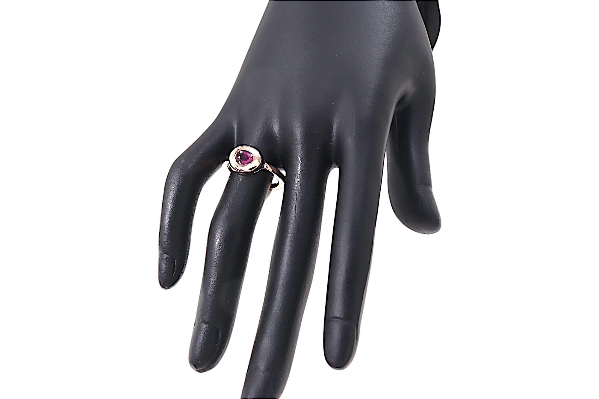 Oval Cut Ruby Rose Gold Ring In New Condition For Sale In Milano, IT