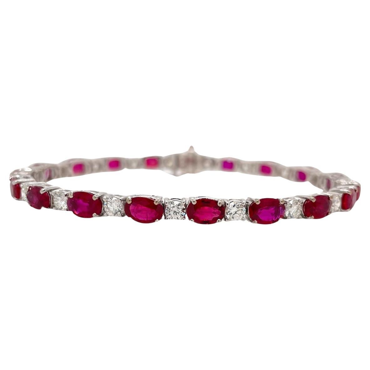 Armband mit ovalem Rubin und rundem Brillanten aus 18k Weißgold