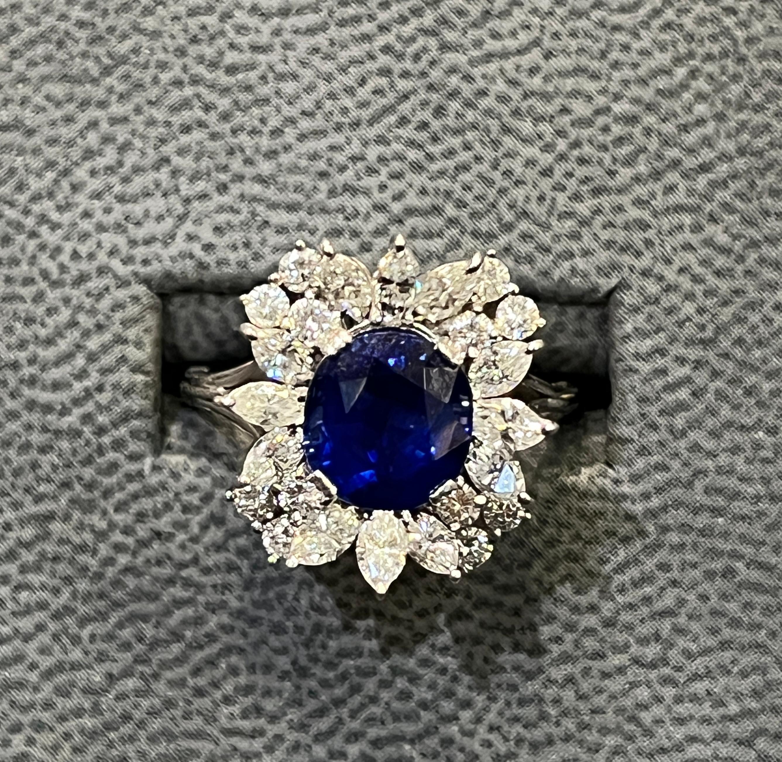 Oval Cut Sapphire & Diamond Cocktail Ring For Sale 3