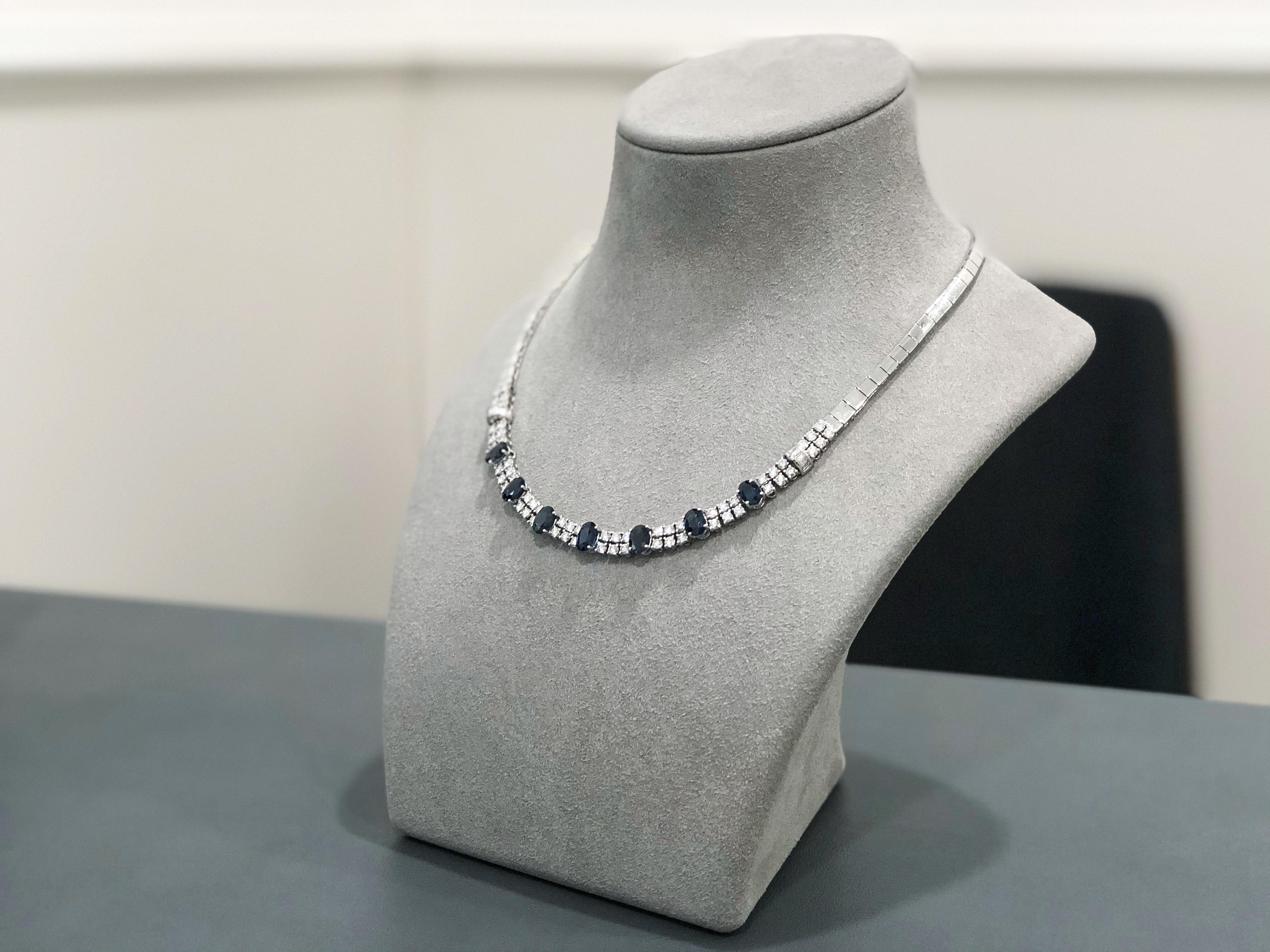 Roman Malakov, Oval Cut Sapphire Diamond Necklace In New Condition In New York, NY
