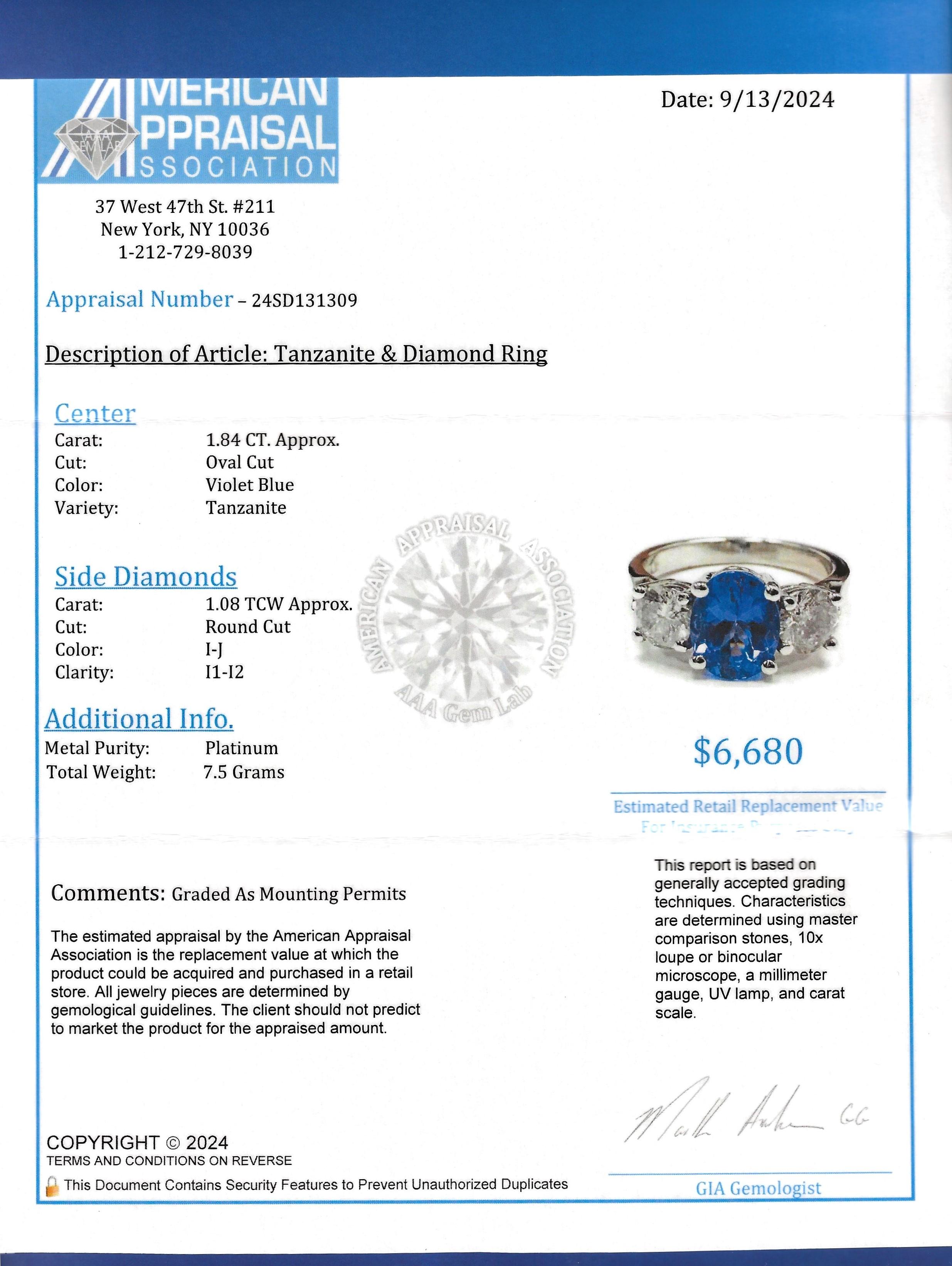 Anello a fascia con tre pietre di tanzanite e diamanti taglio ovale in platino lucido in vendita 5