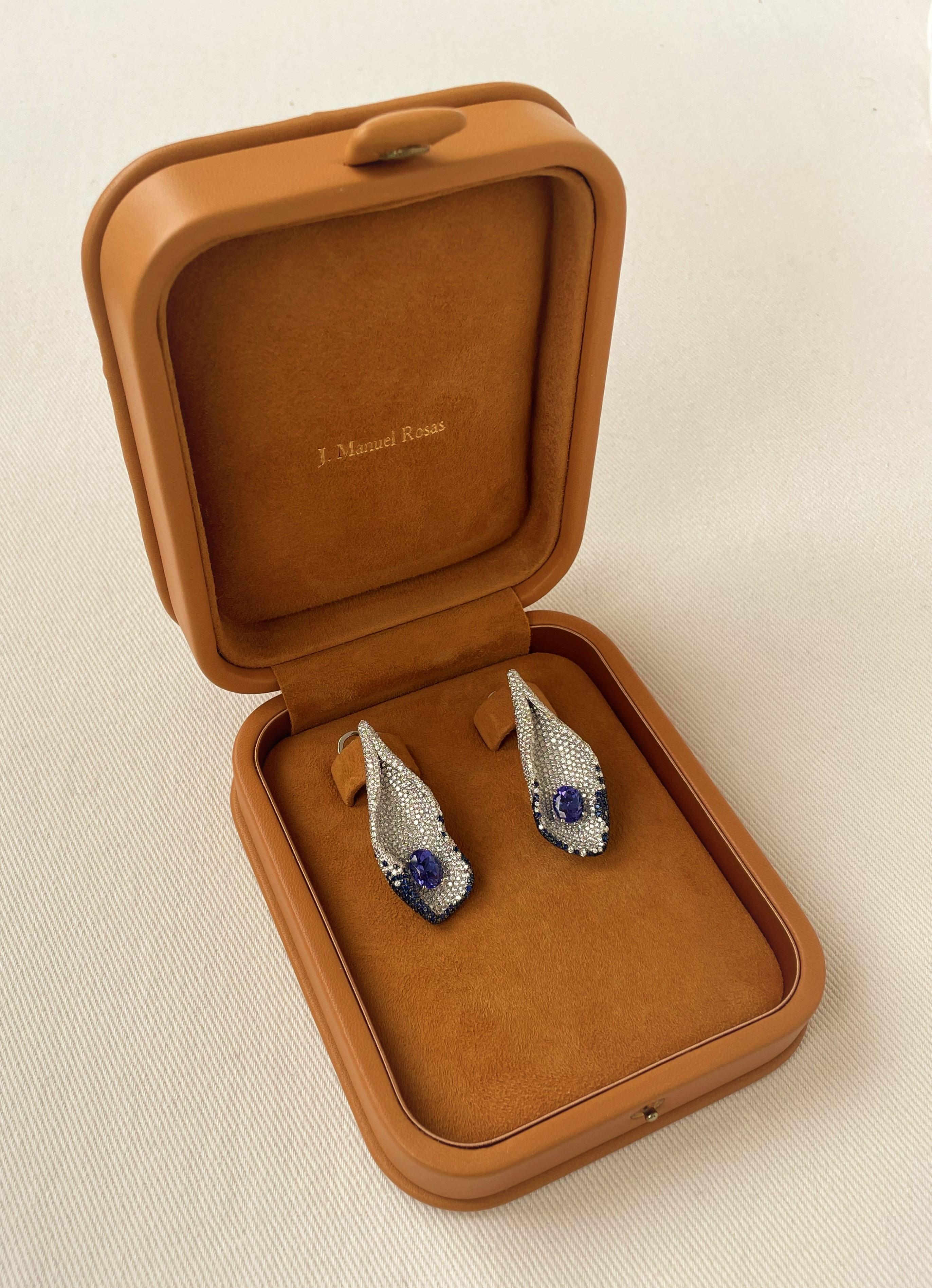 Rosior one-off Tanzanite, Diamond and Sapphire White Gold Dangle Earrings  In New Condition In Porto, PT