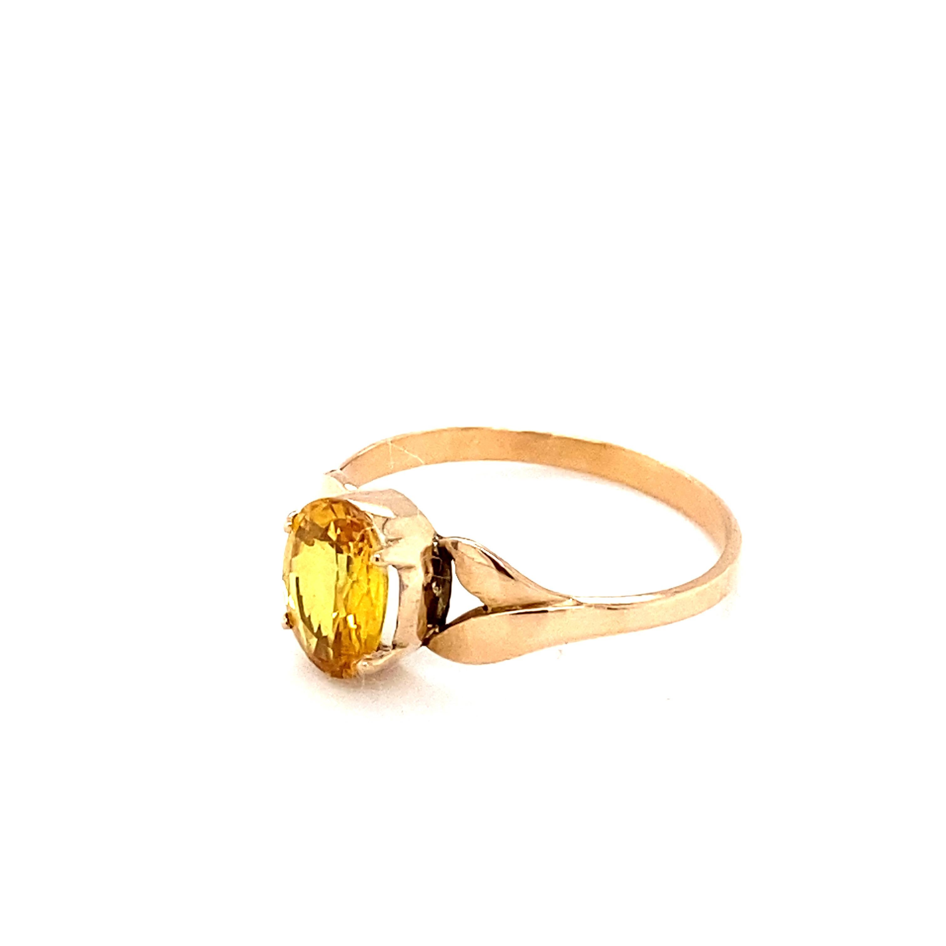 Oval Cut Yellow Sapphire Yellow Gold Ring For Sale 7