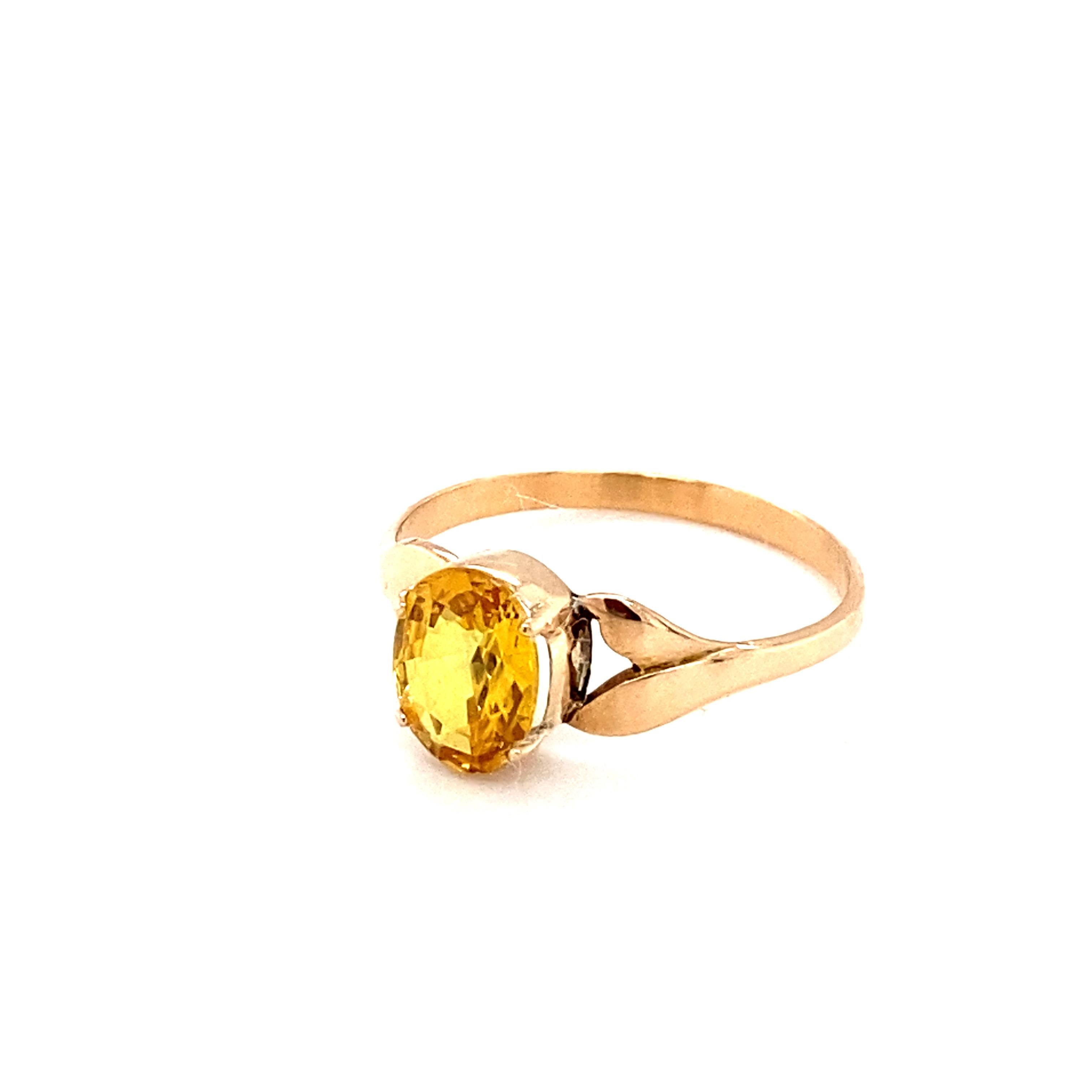 Oval Cut Yellow Sapphire Yellow Gold Ring For Sale 8