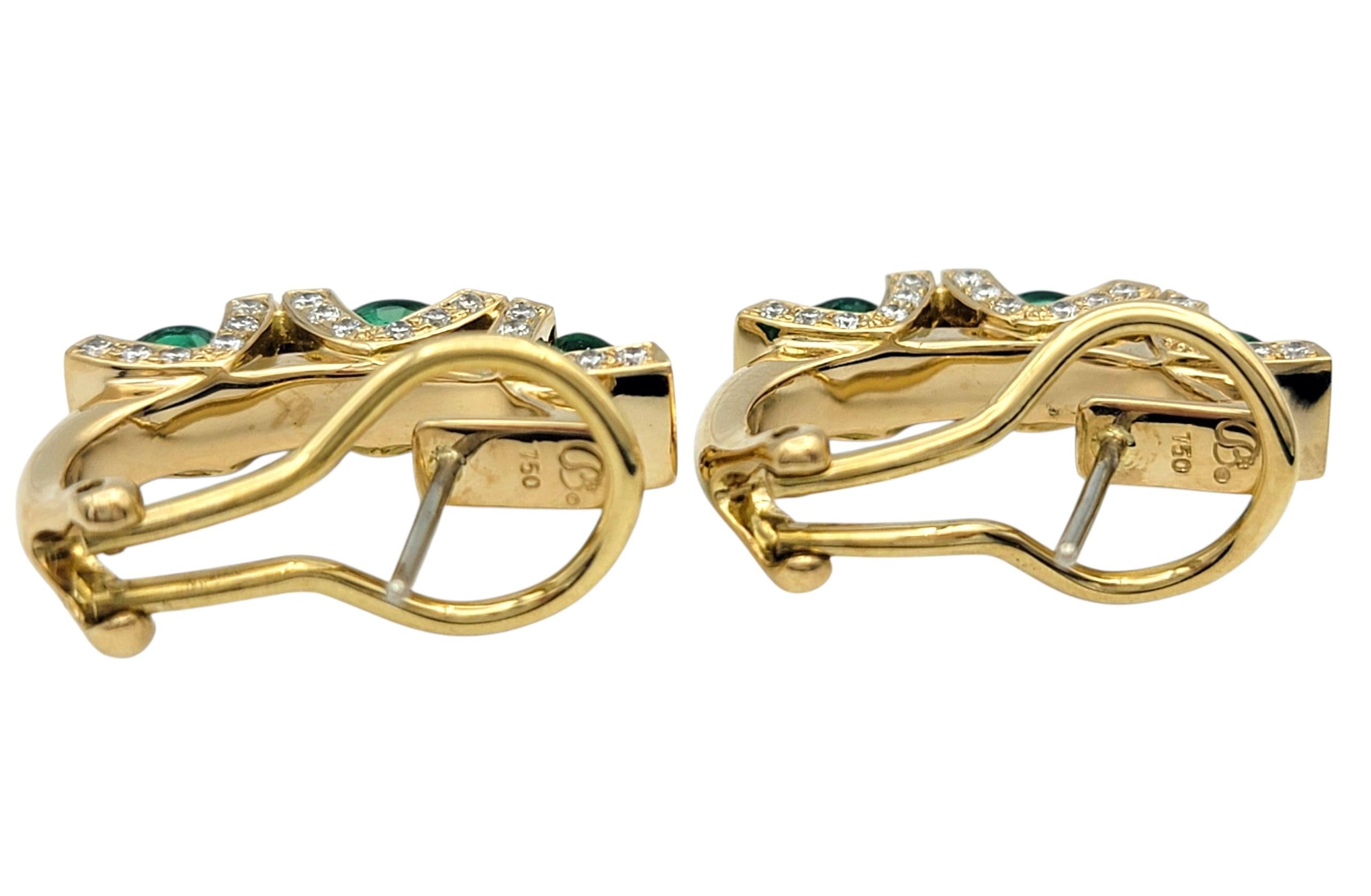 Pendientes de aro J de oro amarillo de 18 quilates con esmeralda zambiana talla oval y diamante en venta 2