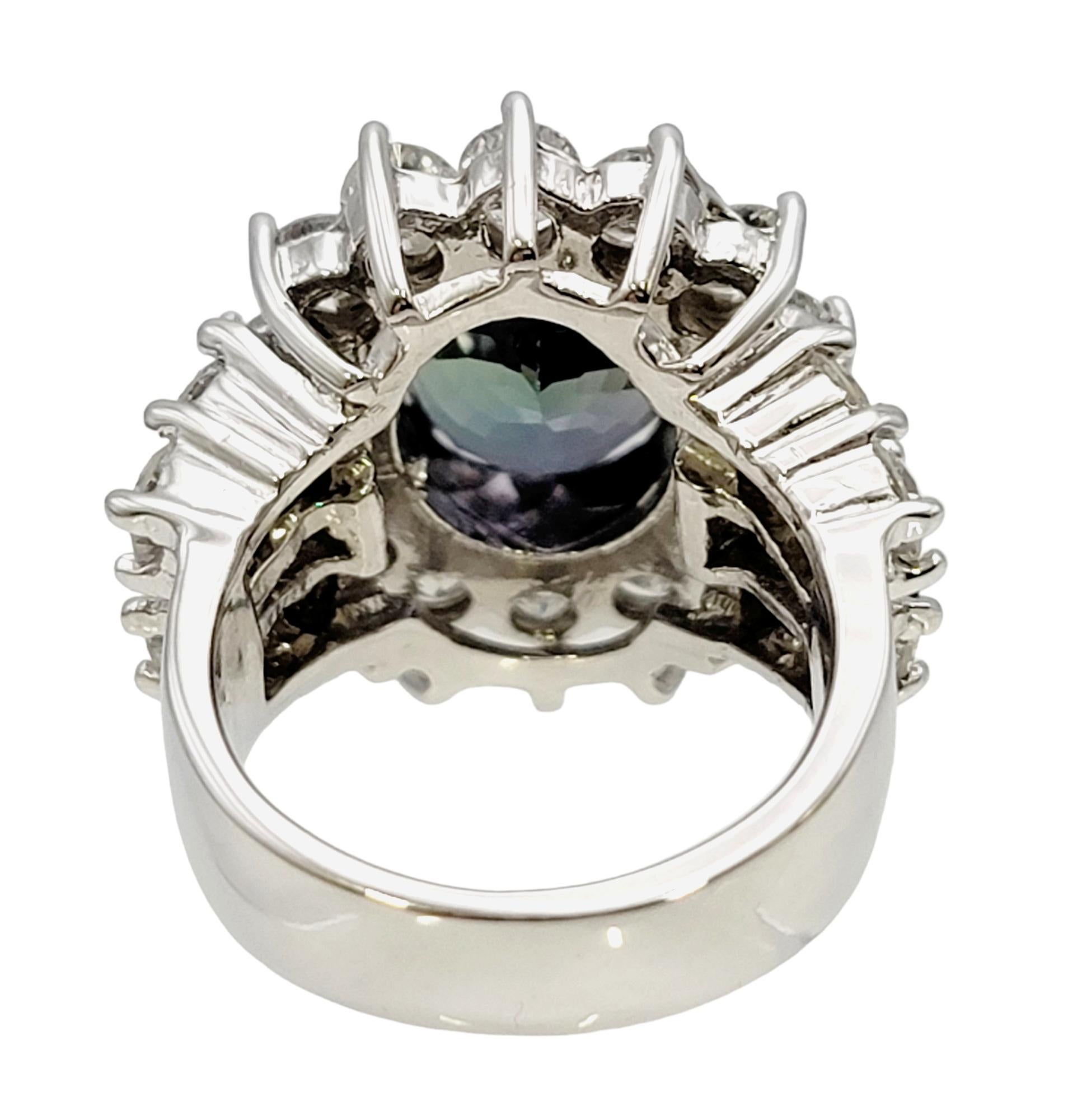 Anello con diamante e zoisite taglio ovale con gambo diviso in oro bianco 14 carati in vendita 3