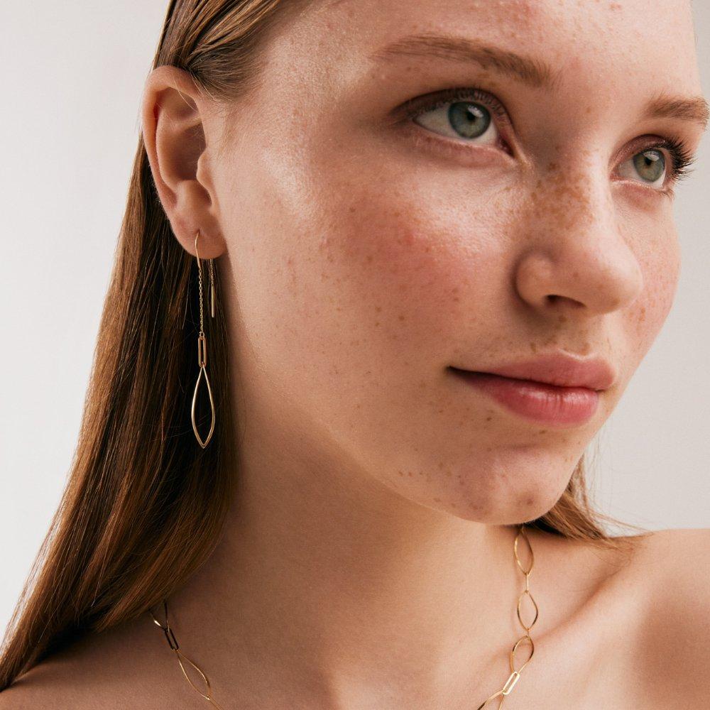 Oval Dangle Earrings in 14K Solid Yellow Gold In New Condition For Sale In New York, NY