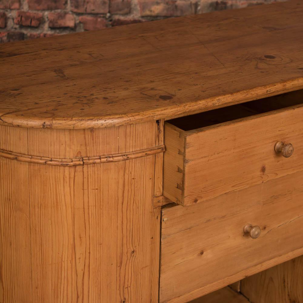 Oval Danish Antique Pine Grocer's Counter / Kitchen Island In Good Condition In Round Top, TX