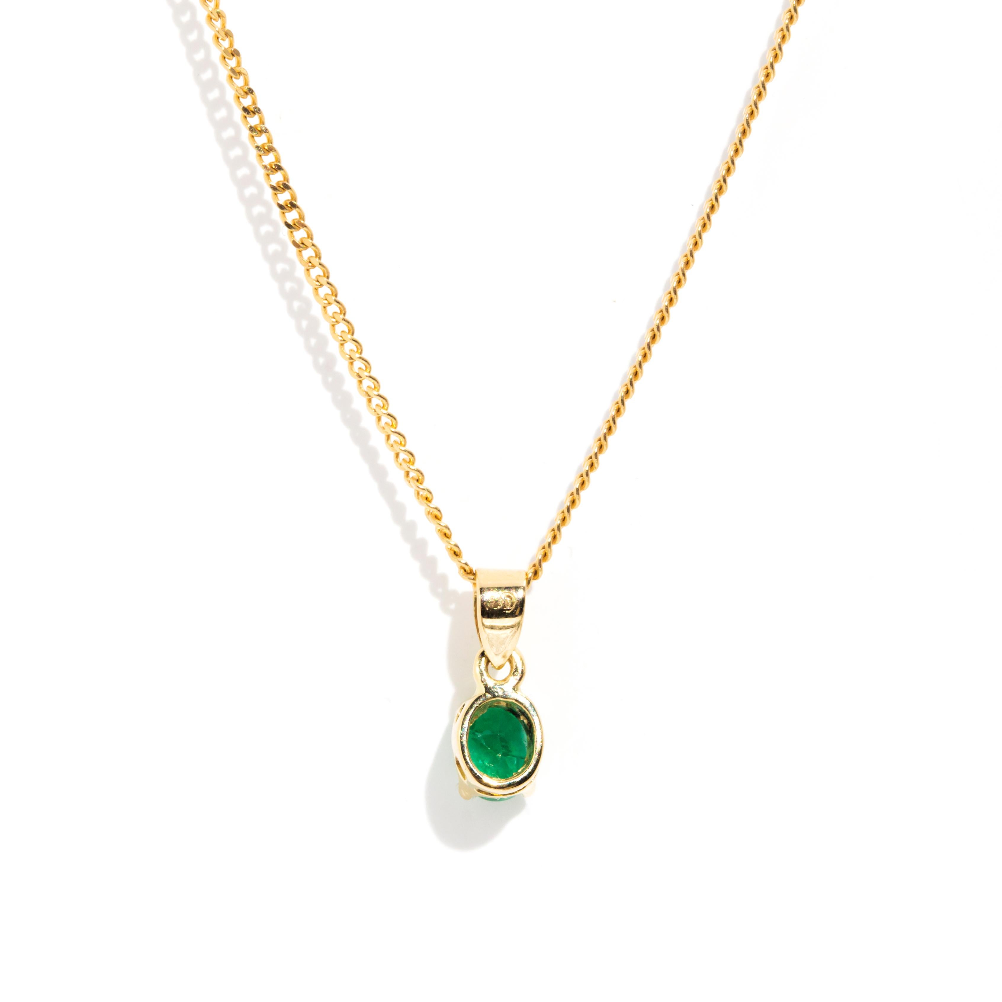 Oval Deep Green Natural Emerald Vintage Pendant and Fine Chain in 18 Carat Gold 1