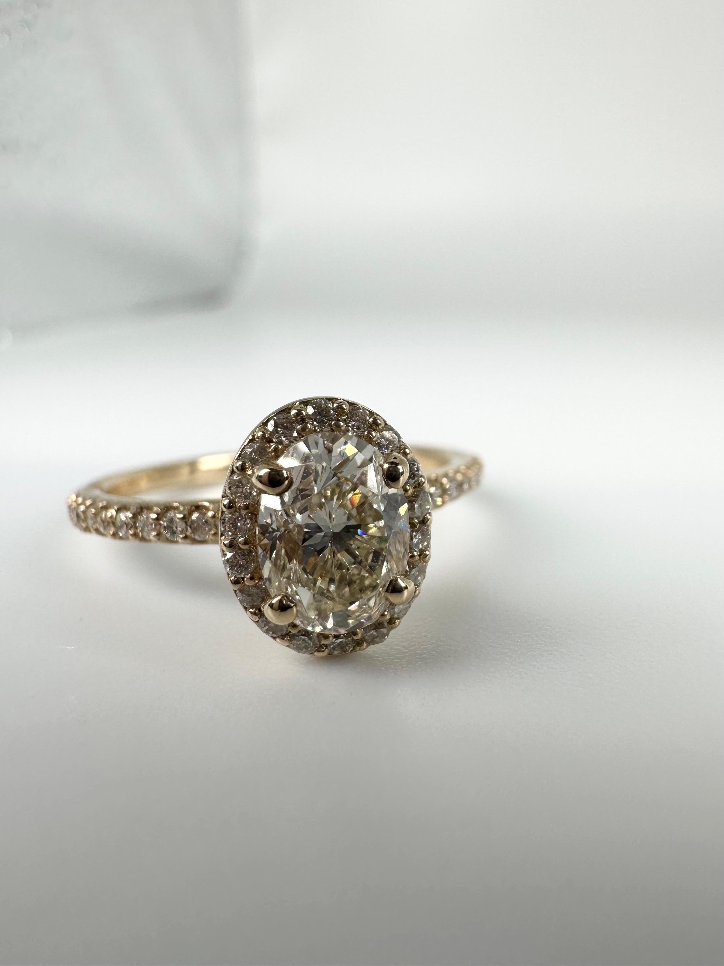 Bague de fiançailles en or jaune 14 carats avec diamants ovales Neuf - En vente à Jupiter, FL