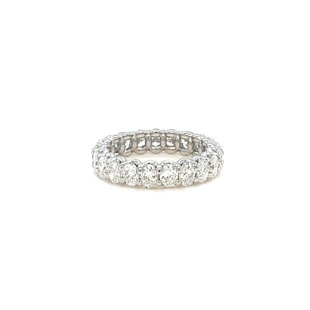 Oval Diamond Eternity Band with Platinum U Setting In Good Condition For Sale In Coral Gables, FL