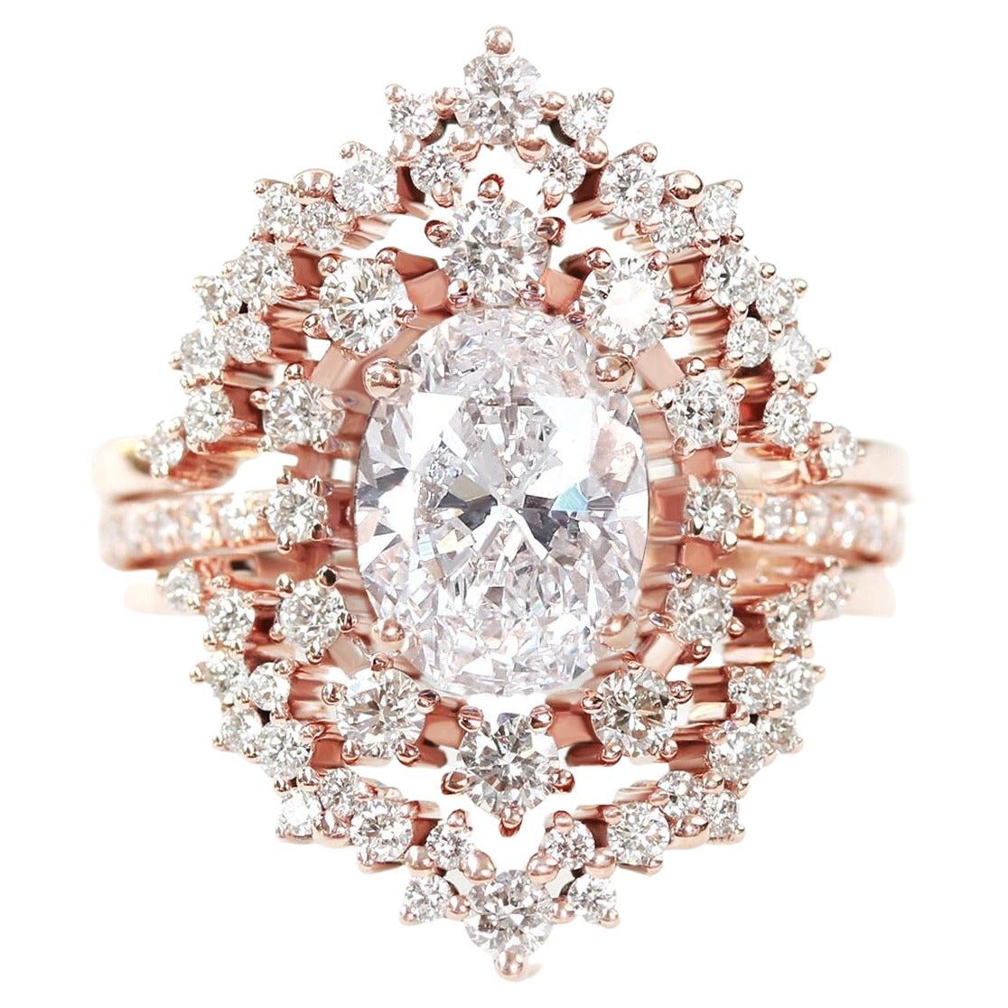 Einzigartiger ovaler Diamant-Halo-Ehering mit drei Ringen - Glanz 