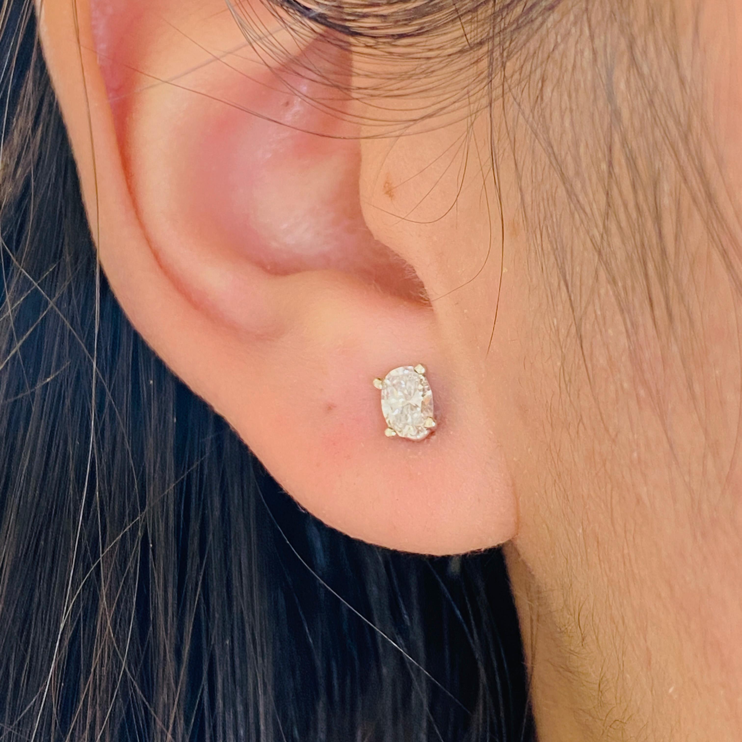 Modern Oval Diamonds .50 Carats Stud Pair in 14K White Gold 1/2 Carat Total Lv For Sale