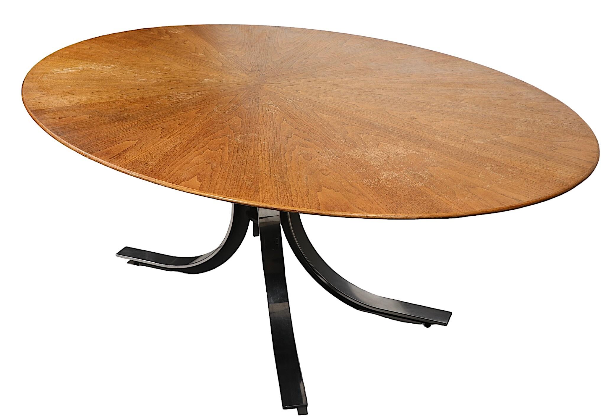 American Oval Dining Conference designed by Osvaldo Borsani for Stow Davis c 1970's For Sale