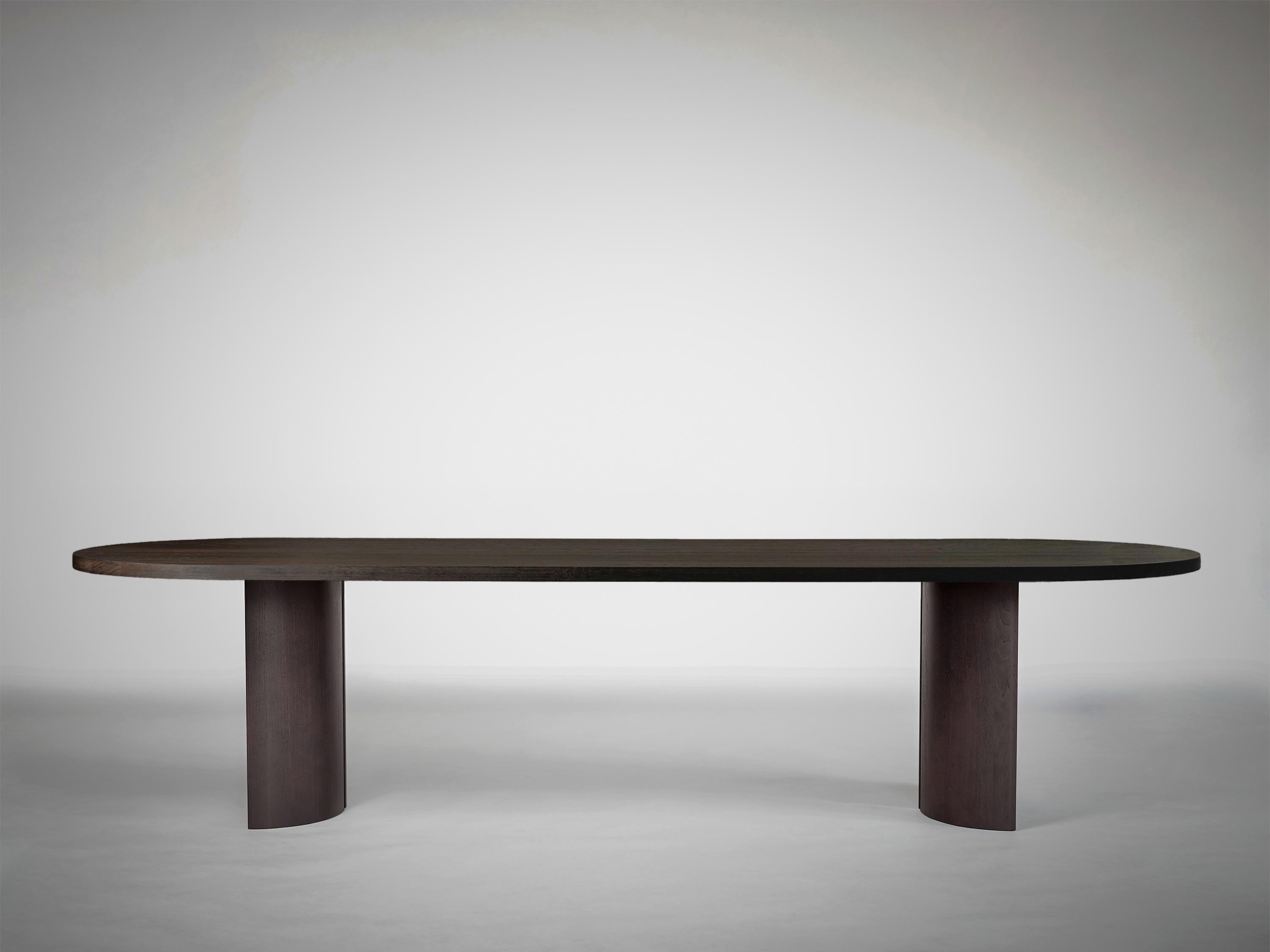 Ovaler Esstisch - Aperta Capsule von Mokko - Handcrafted in The Netherlands im Zustand „Neu“ im Angebot in Amsterdam, NL