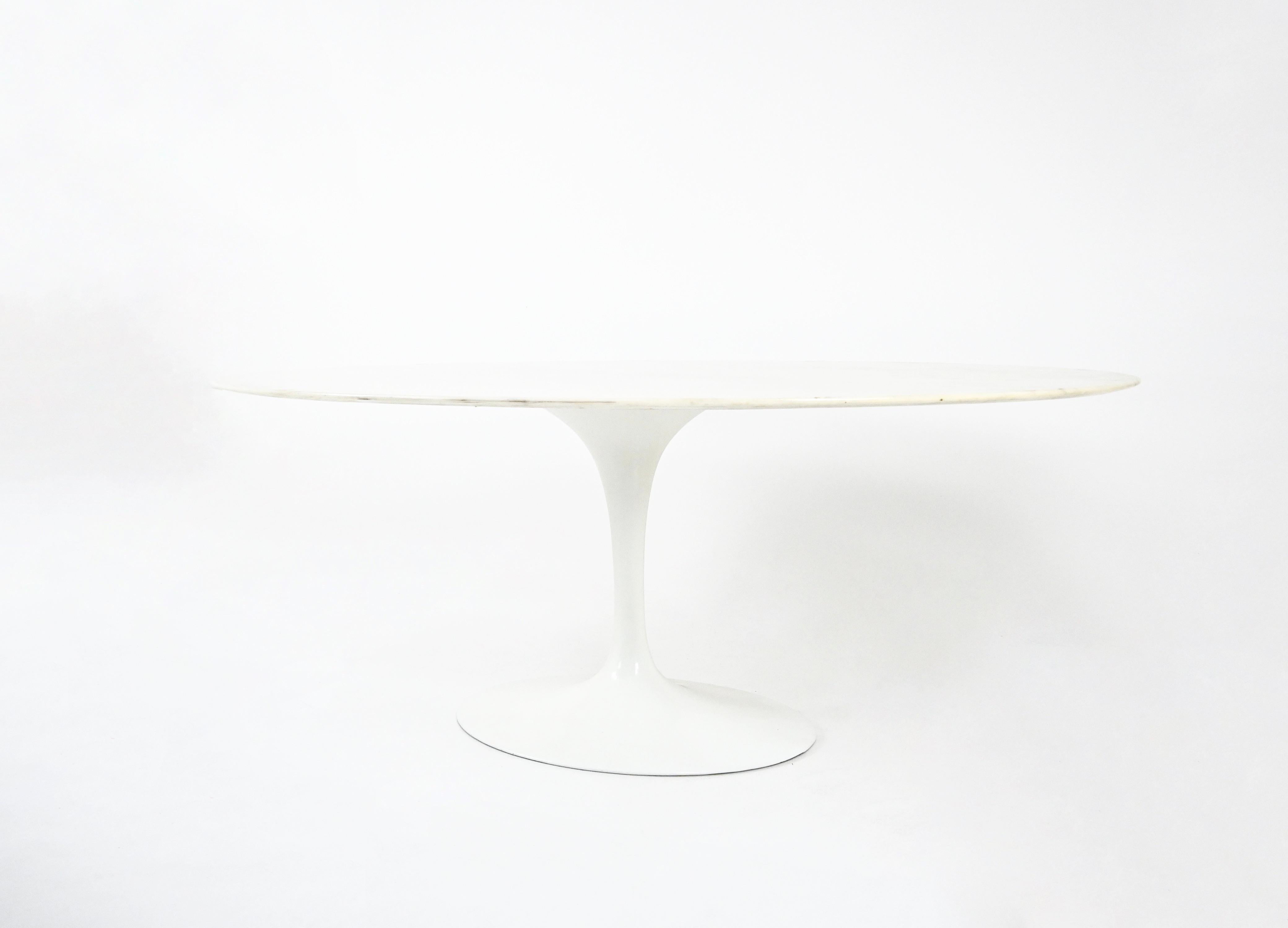 Italian Oval Dining table by Eero Saarinen for Knoll international, 1960s