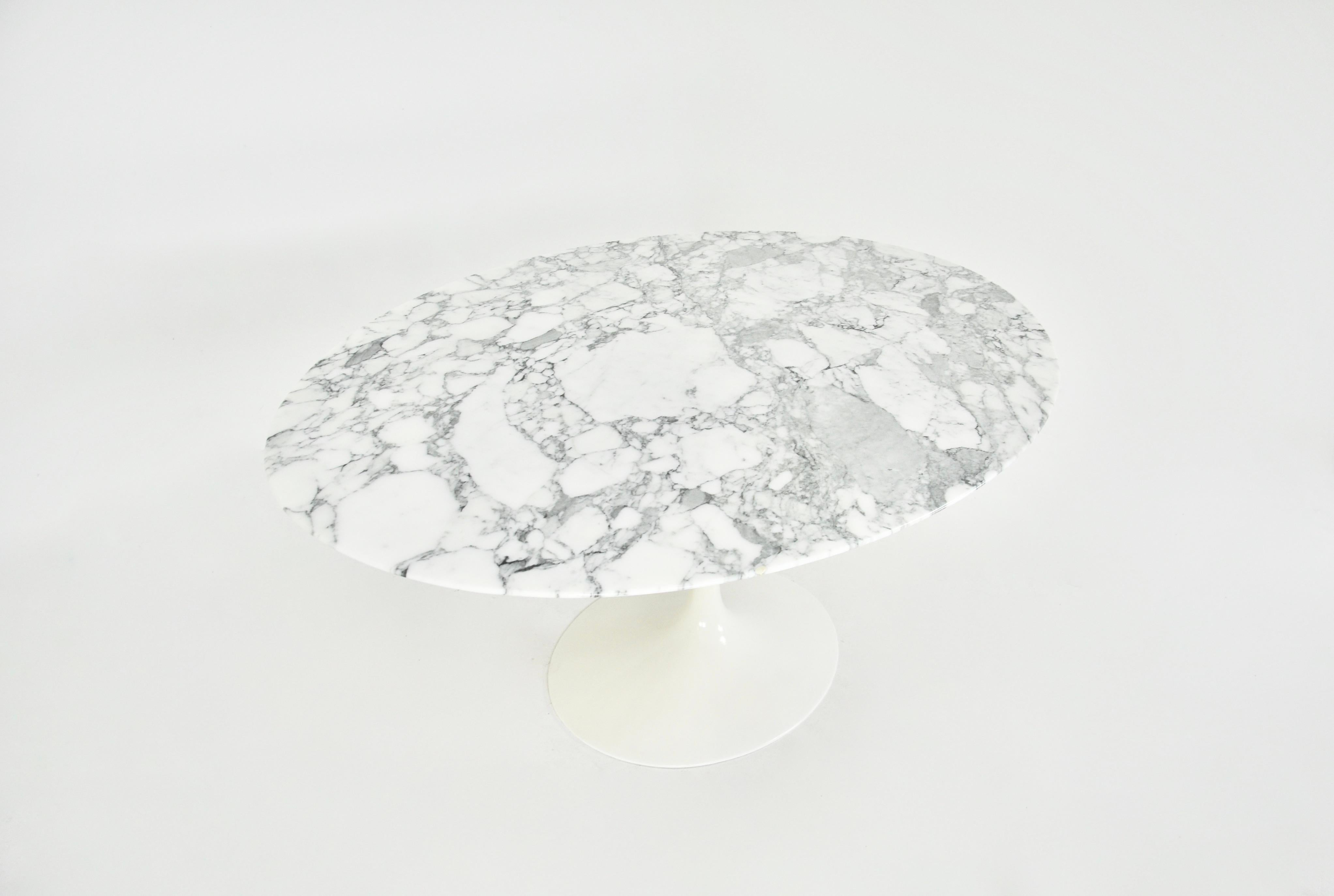 Oval Dining table by Eero Saarinen for Knoll international, 1960s In Good Condition In bruxelles, BE