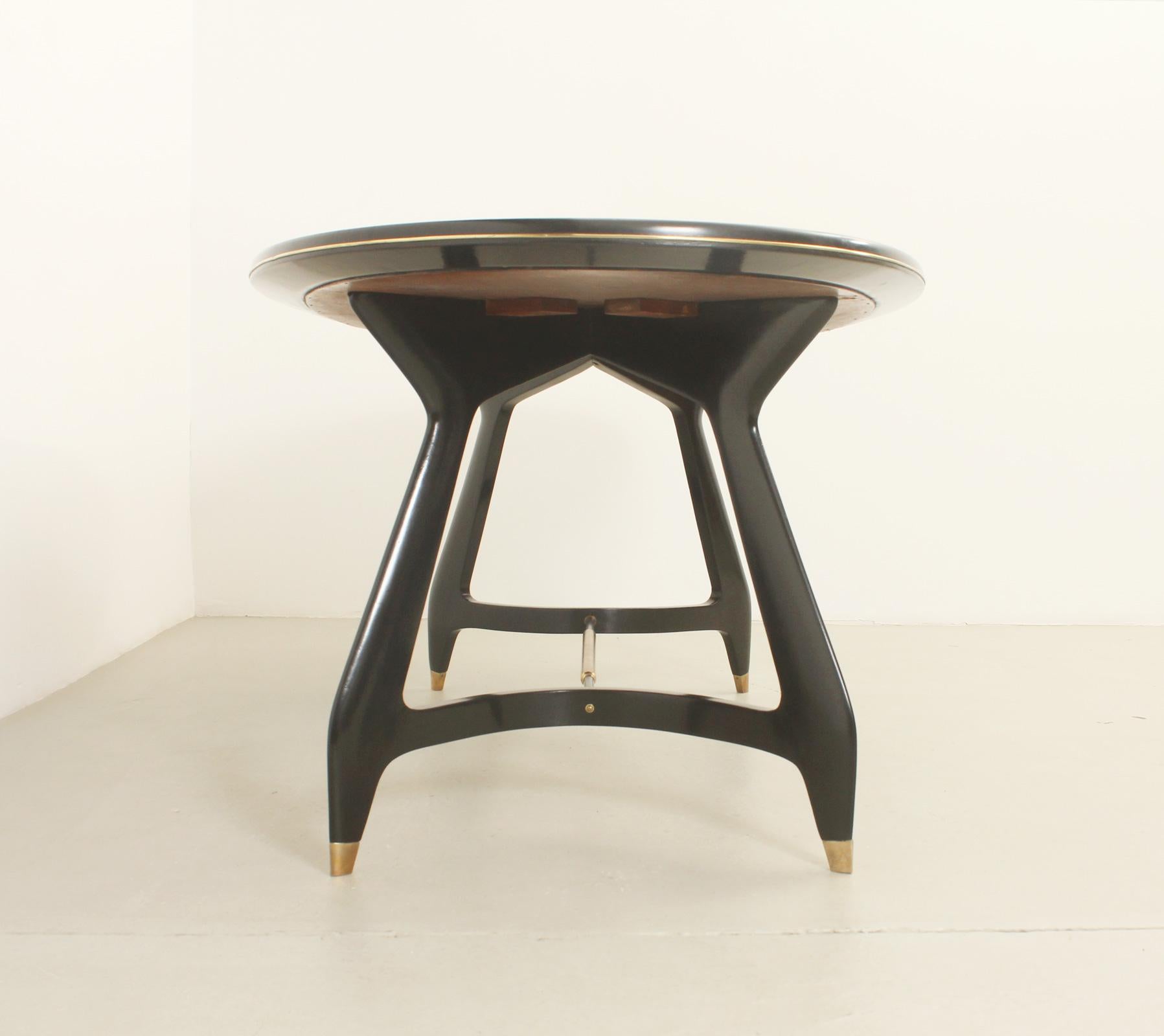 Oval Dining Table by Vittorio Dassi, Italy, 1950's For Sale 4