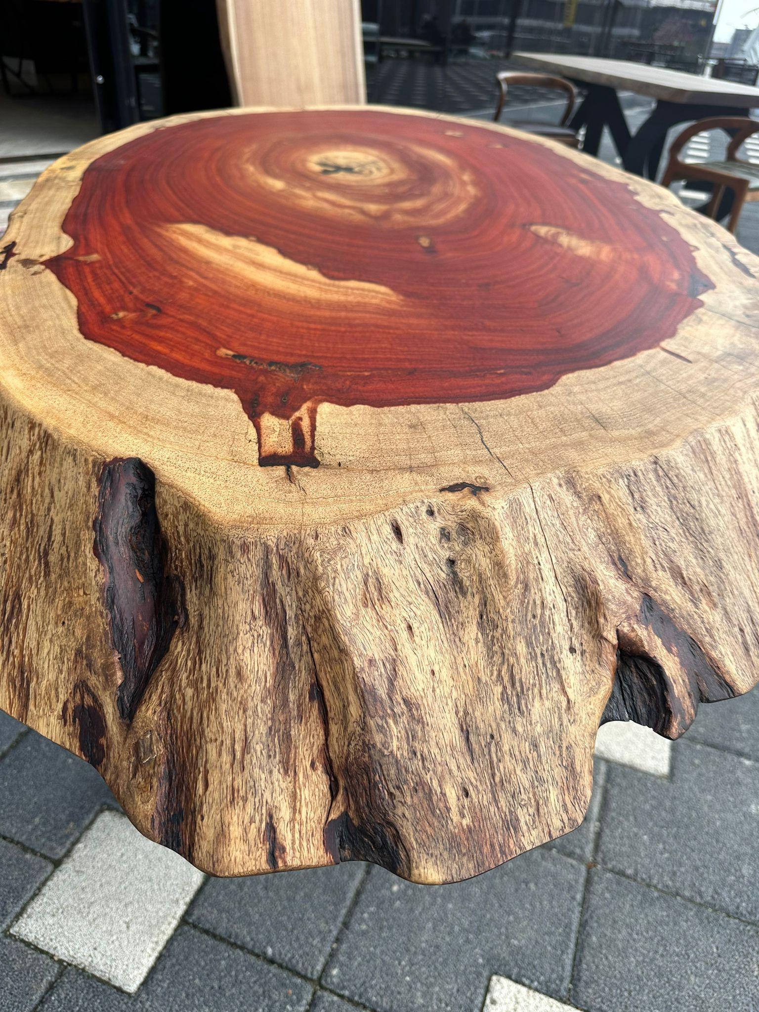 Table de salle à manger ovale - Table de cuisine en bois rouge personnalisée - Table en bois Padouk en vente 1