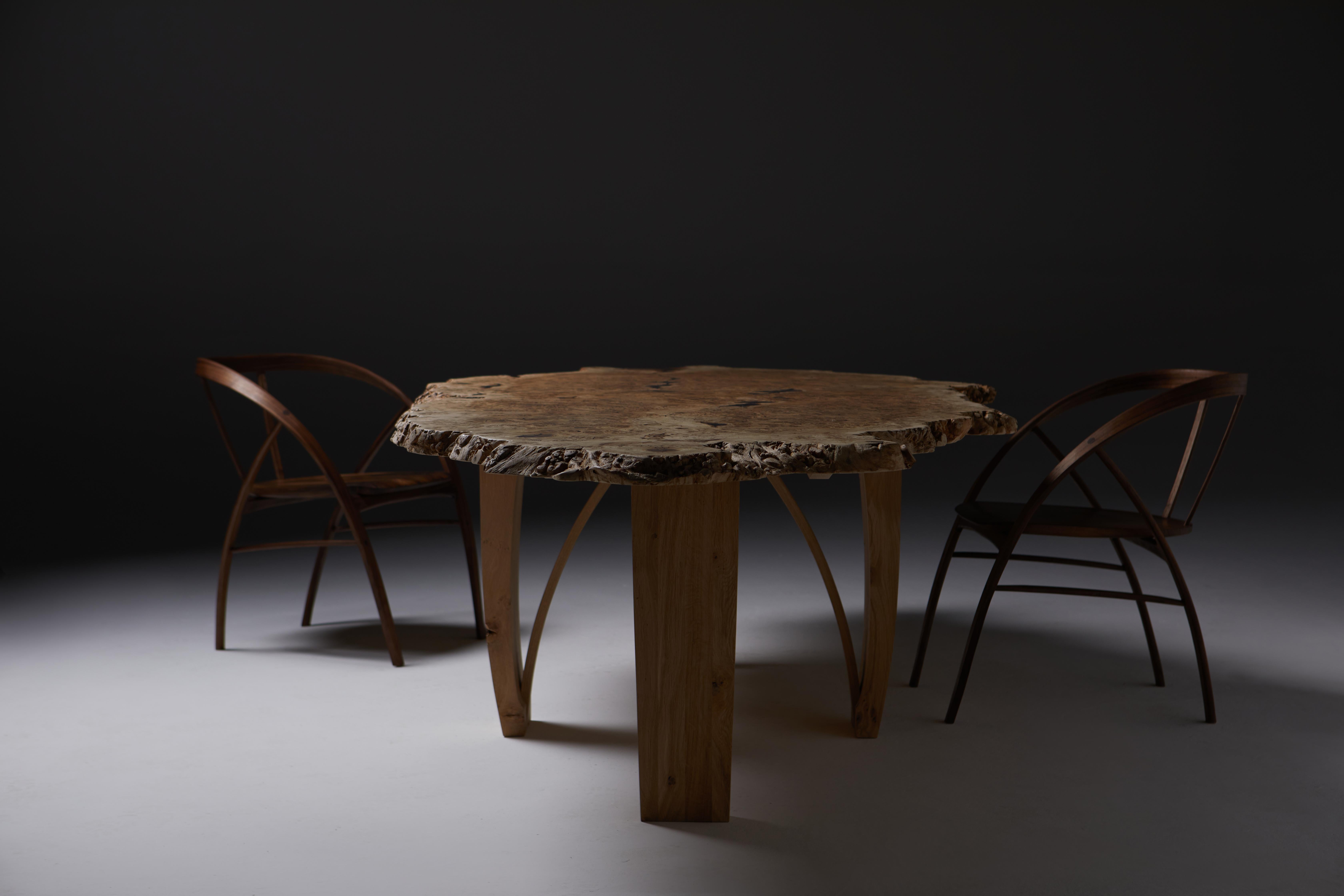 Oval Dining Table in solid English Burr Oak by Jonathan Field. One of a kind.  For Sale 4