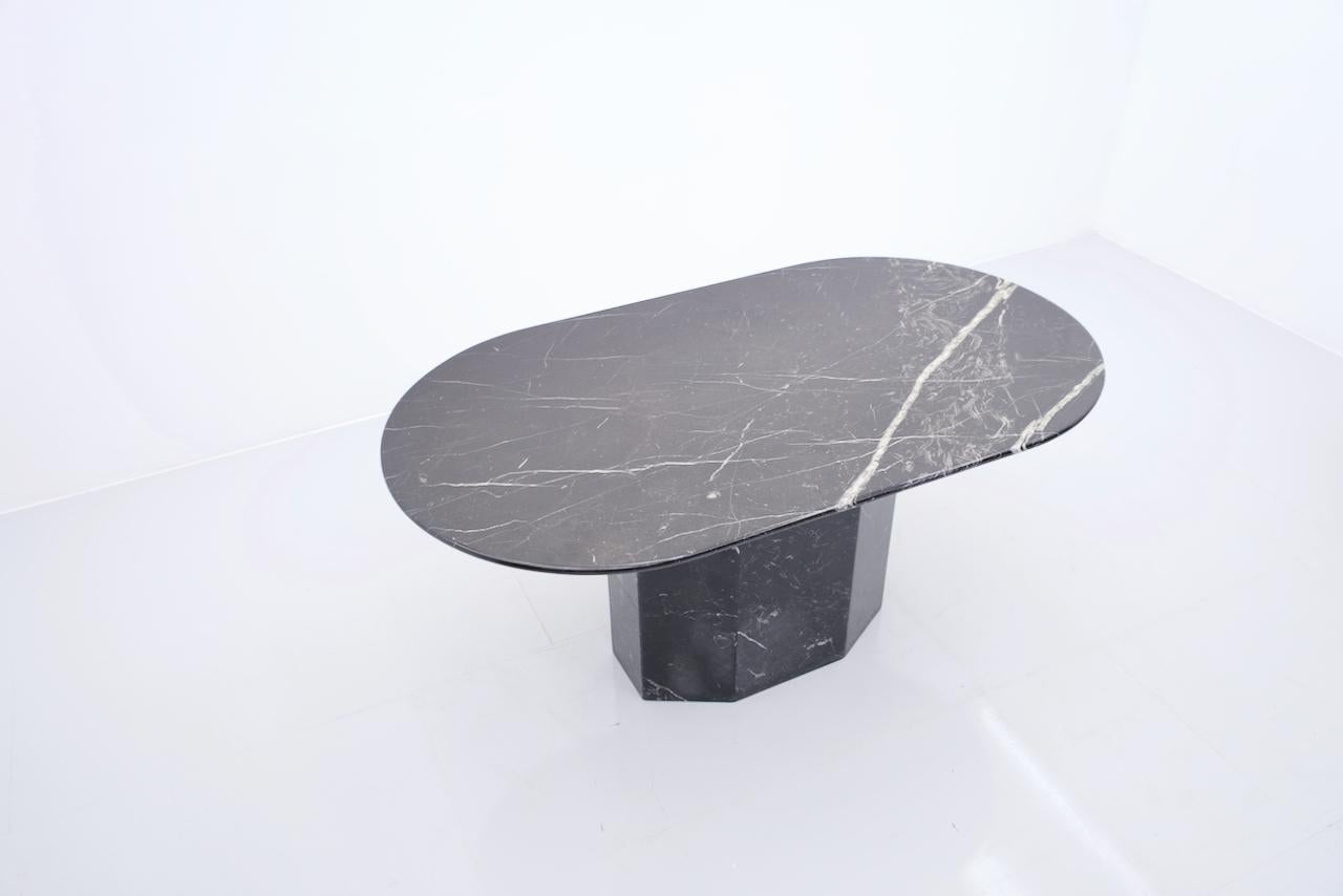 Mid-Century Modern Oval Dining Table in Black Marble, 1970s