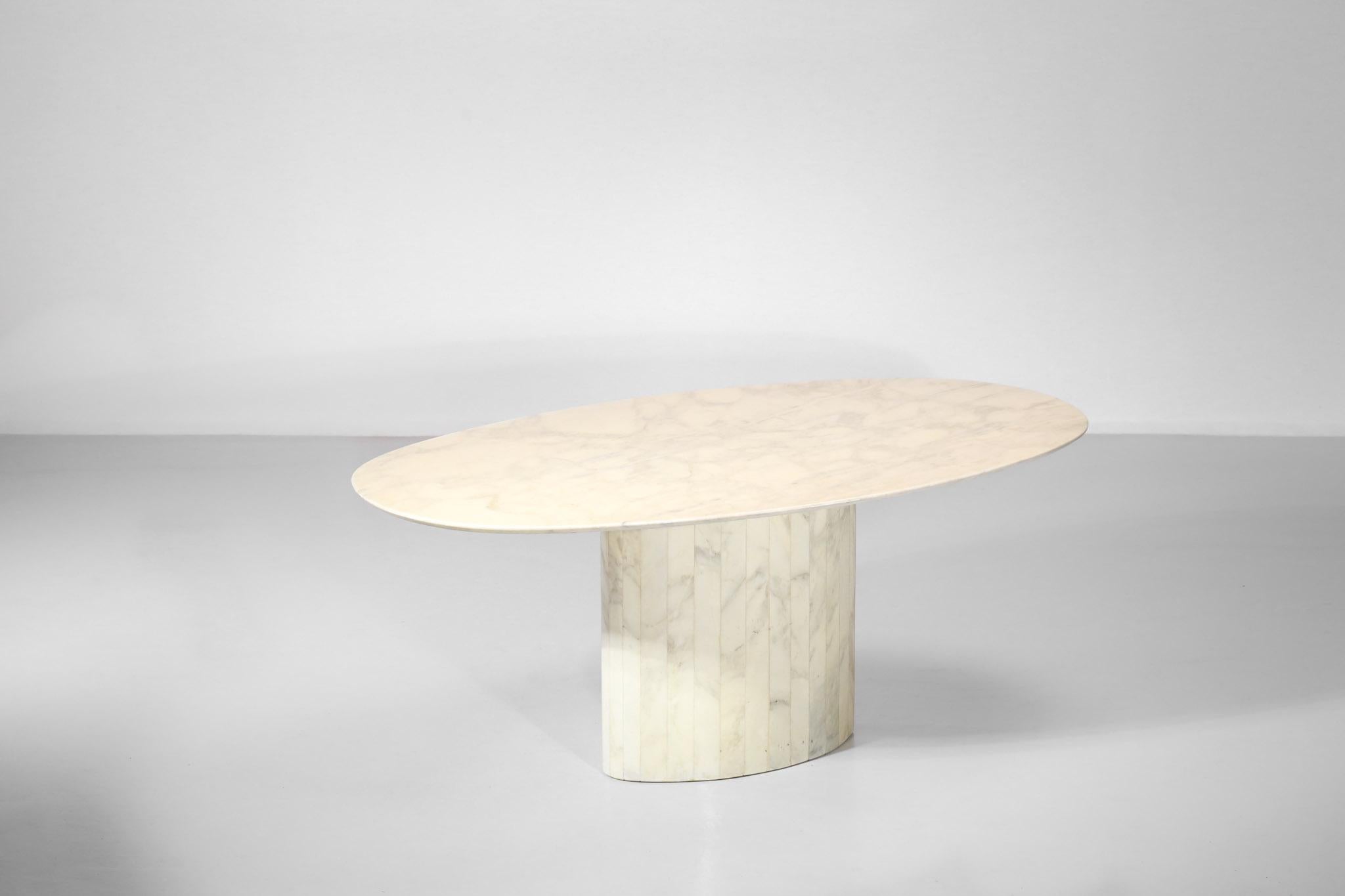 Oval Dining Table in Carrara Marble from the 1970s French Design 3